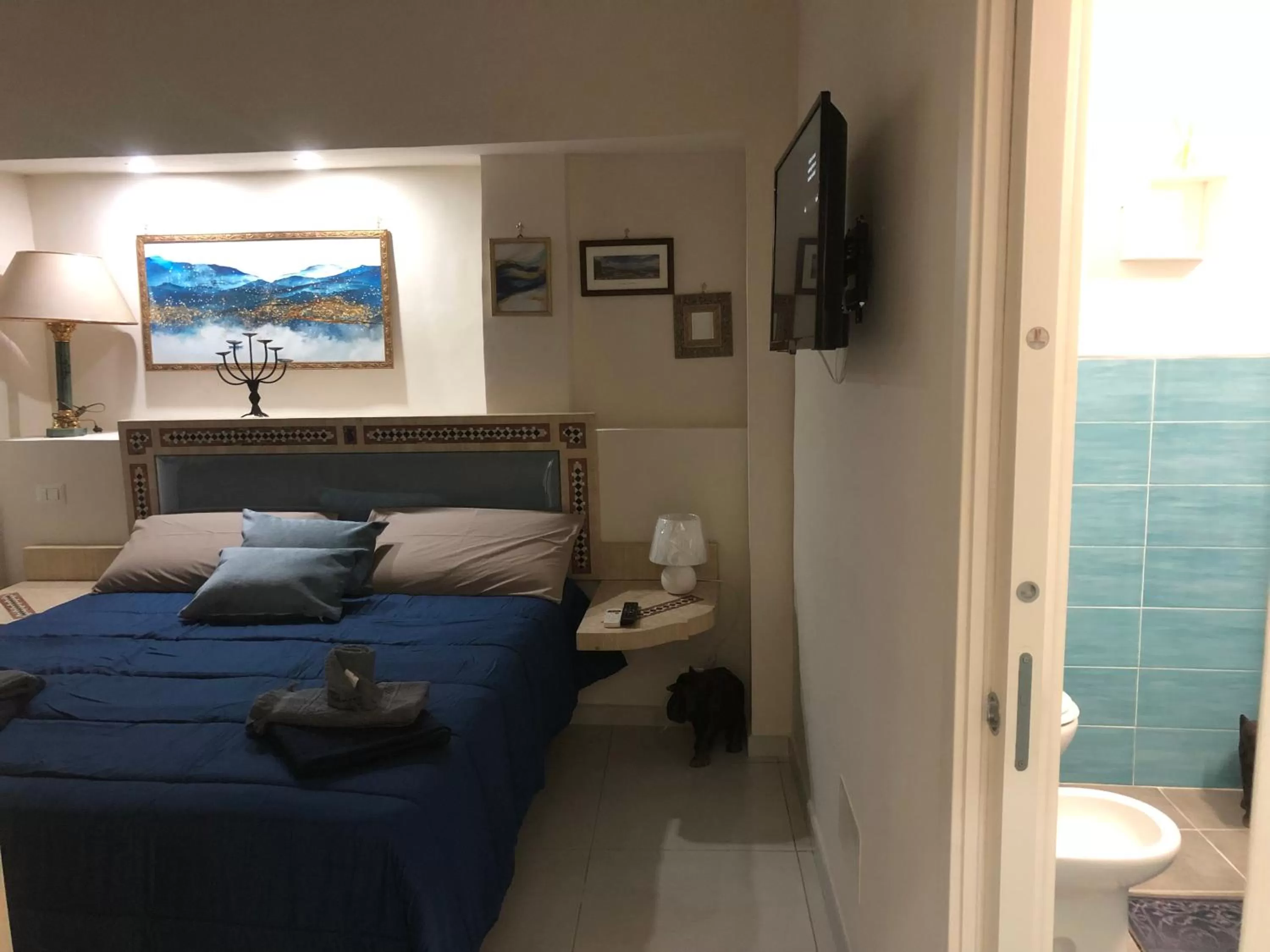 TV and multimedia, Bed in cavour 58