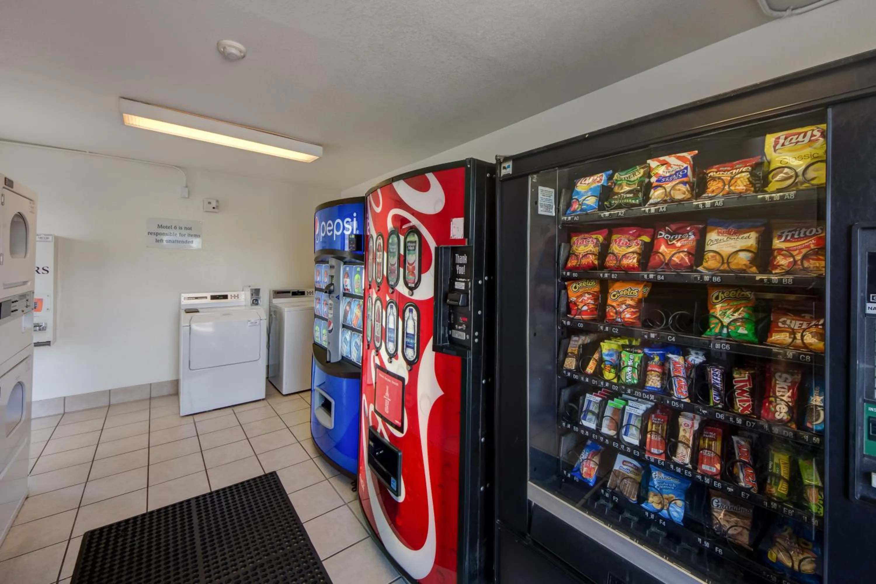 Food in Motel 6-Lakeland, FL
