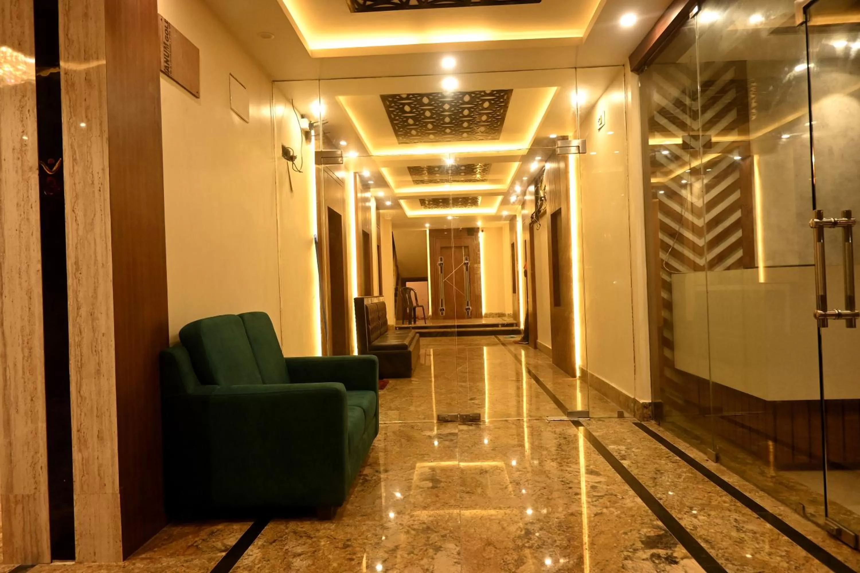 Living room, Seating Area in Royal Sea View