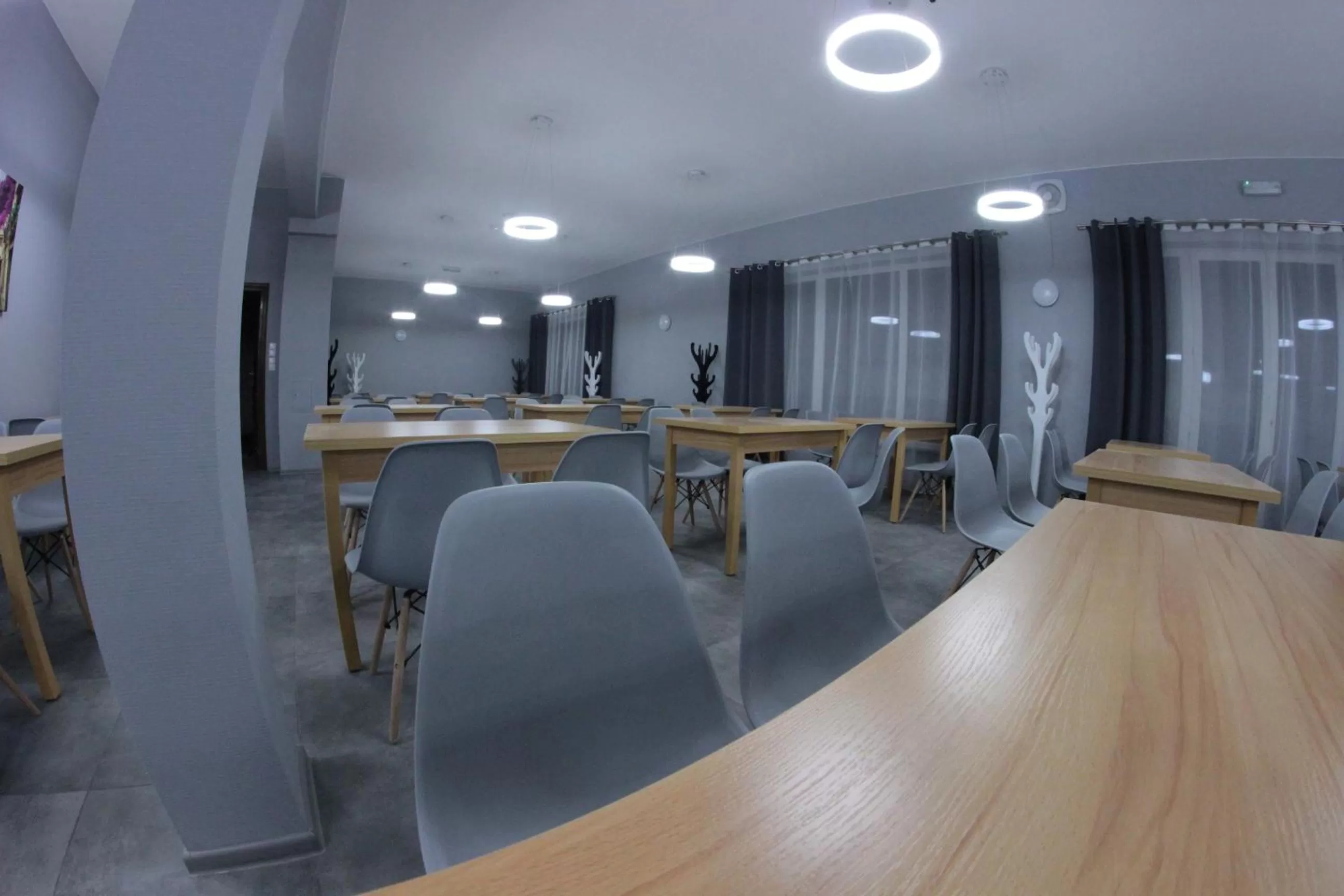 Restaurant/places to eat in dask resort