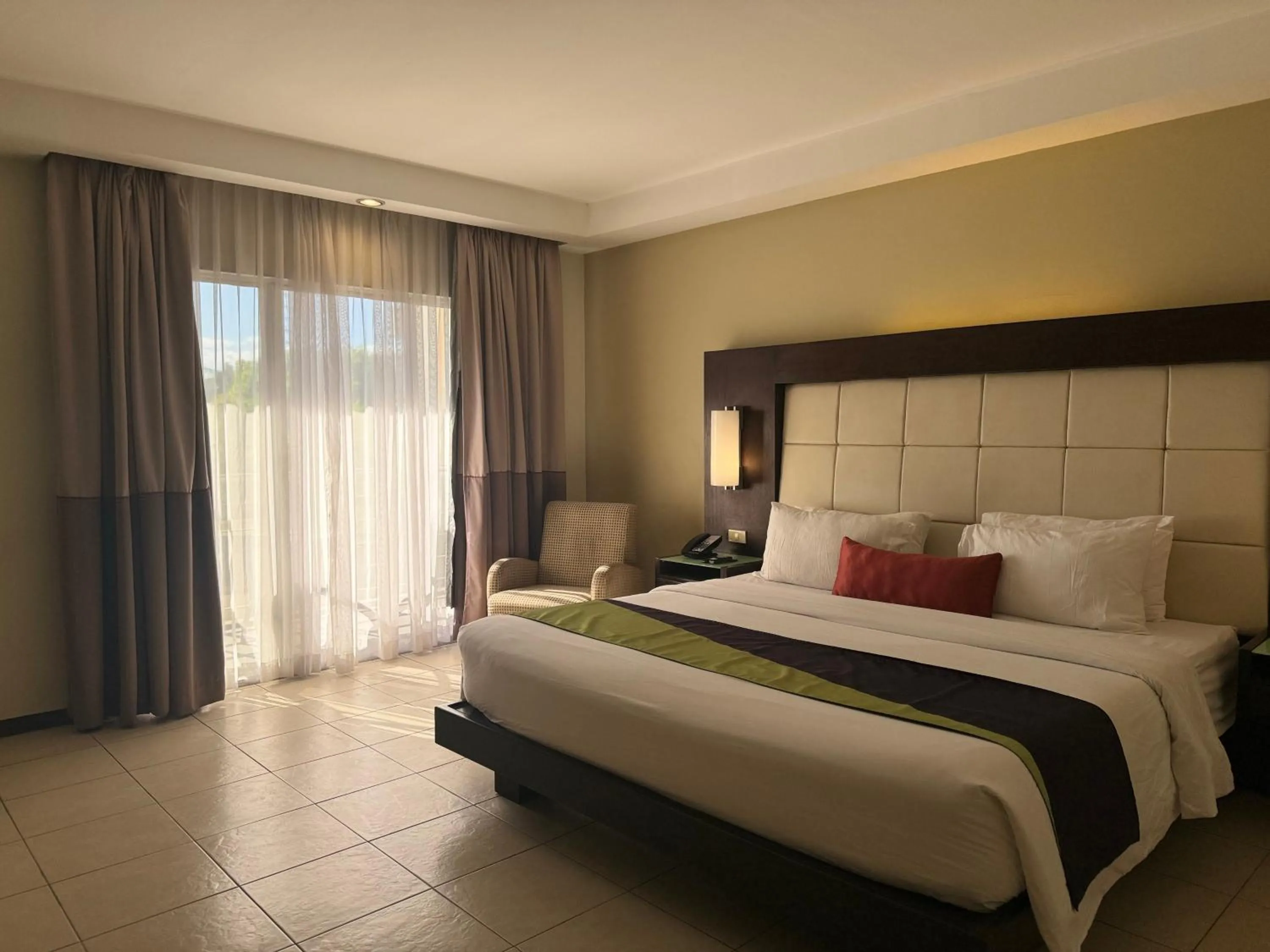 Bed in Circle Inn - Iloilo City Center