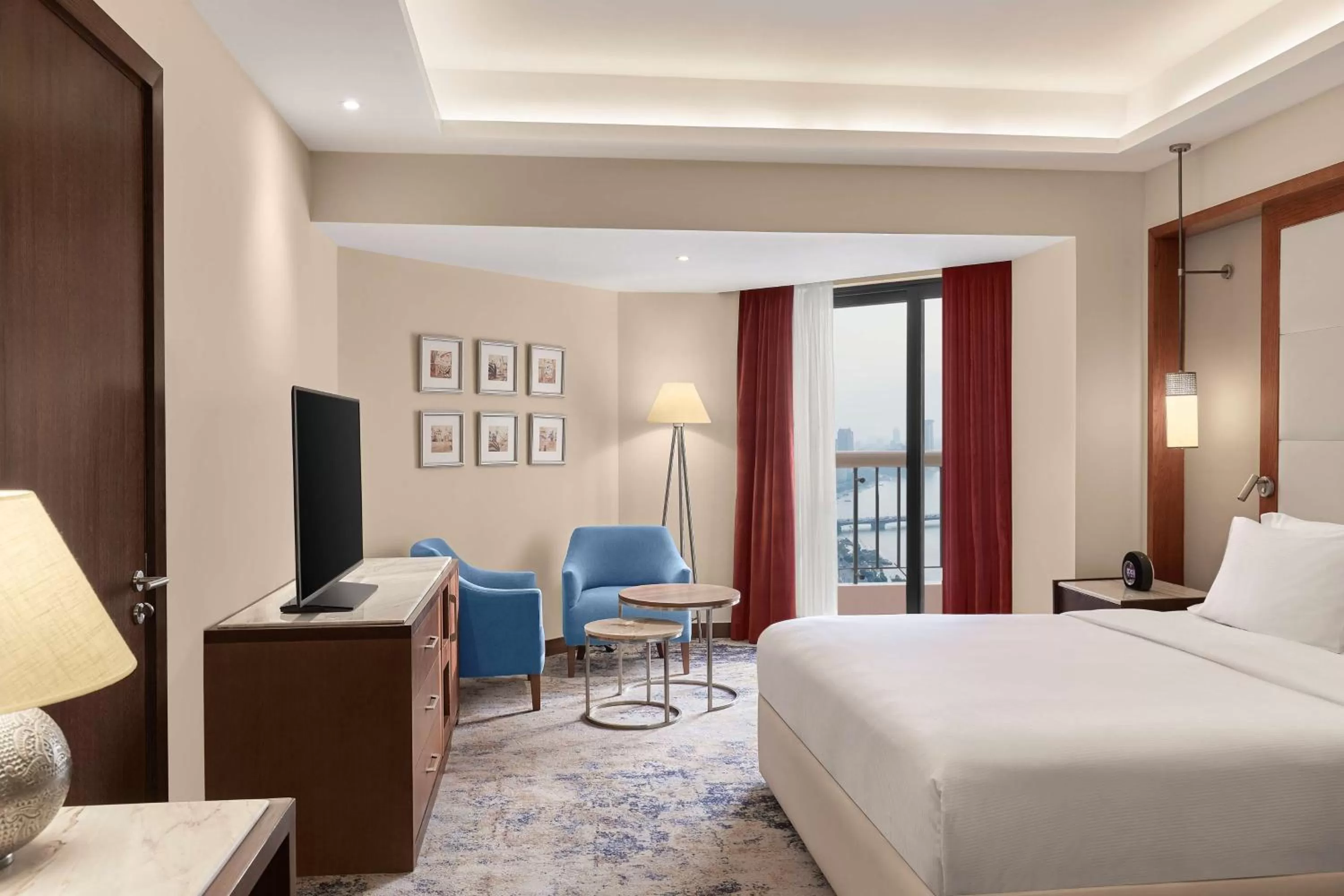 Bedroom, Bed in Ramses Hilton Hotel & Casino