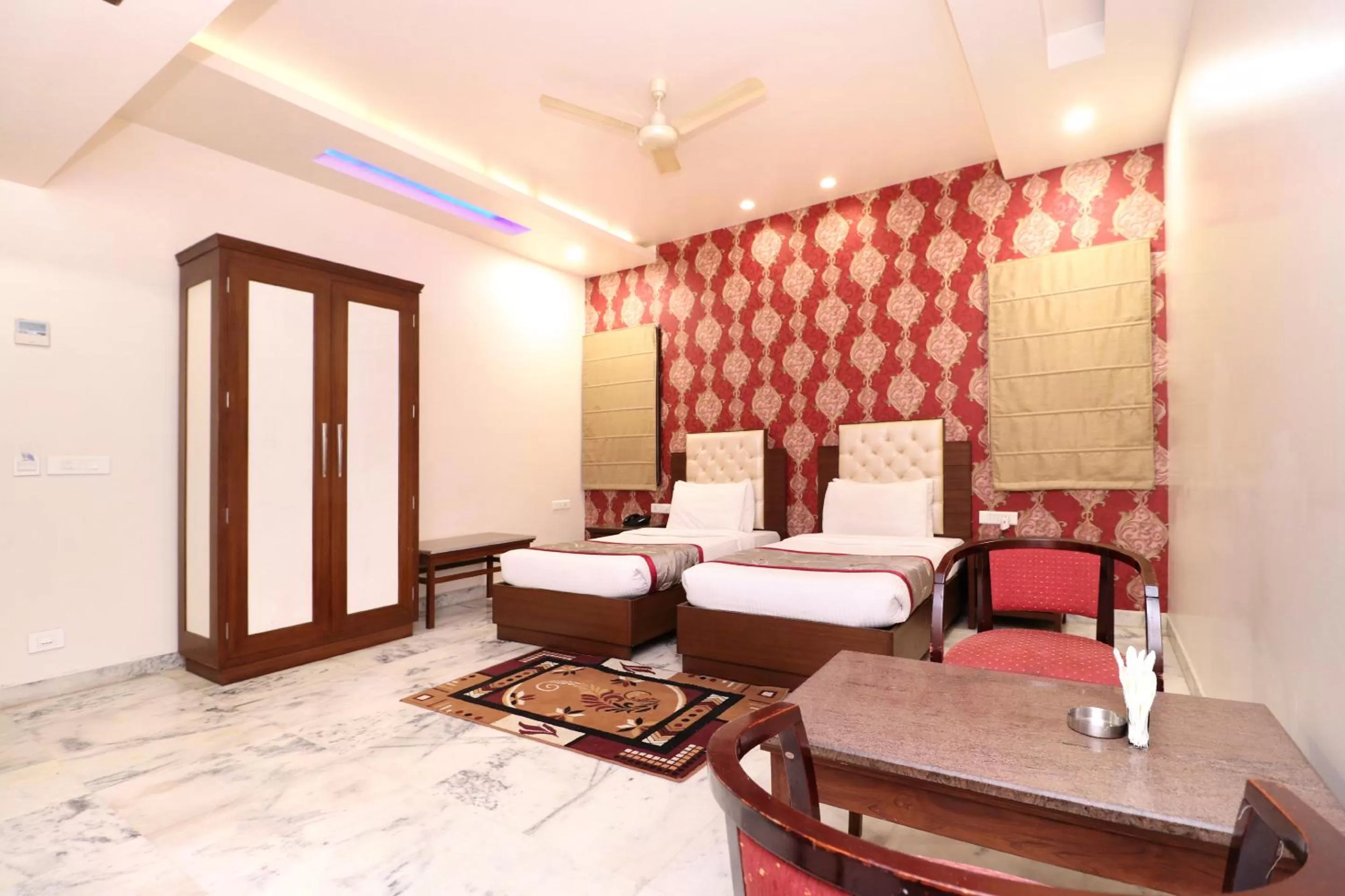 Photo of the whole room, Bed in Hotel Leela Grande