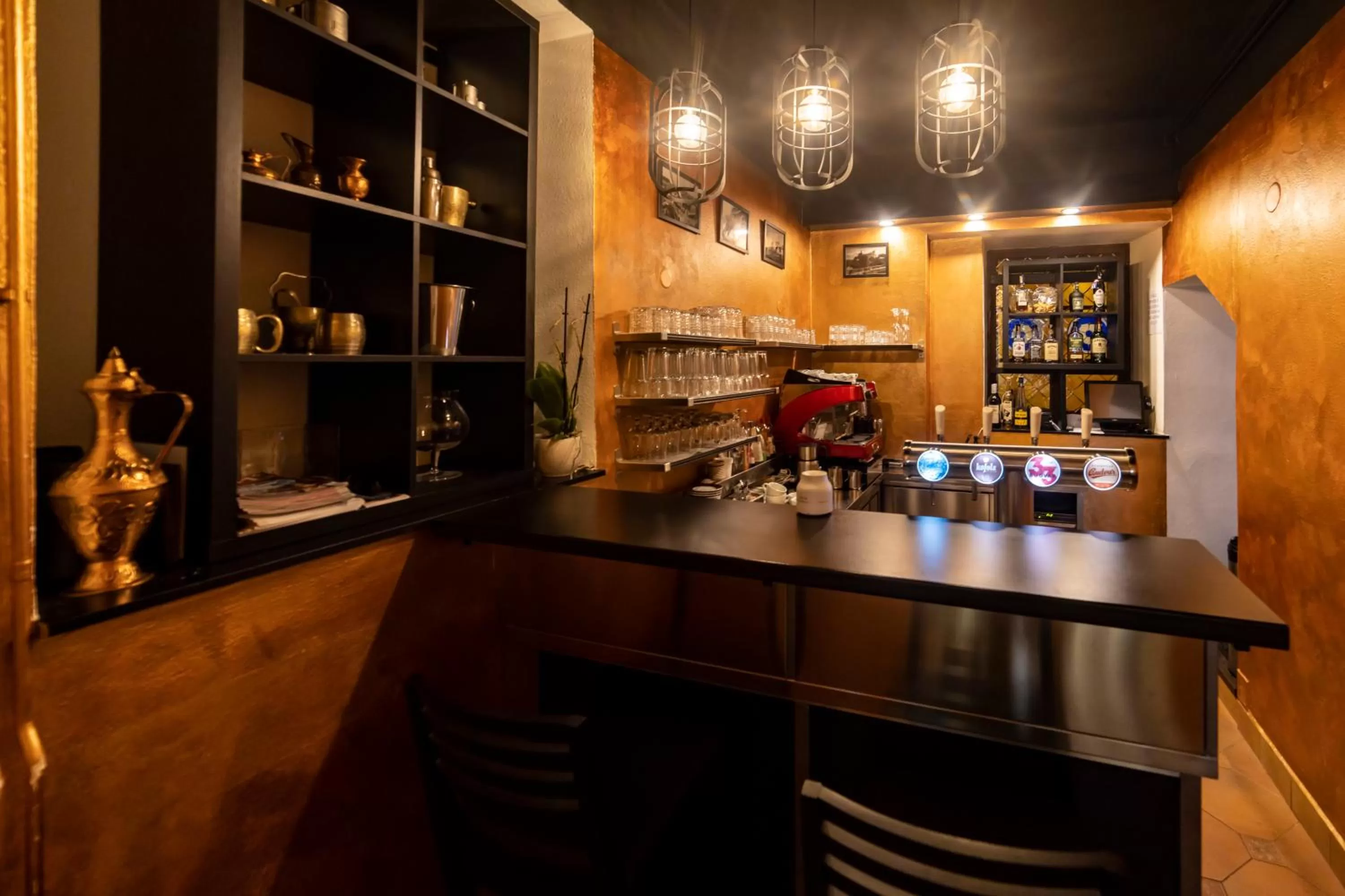 Restaurant/places to eat, Lounge/Bar in Hotel Bílá Paní