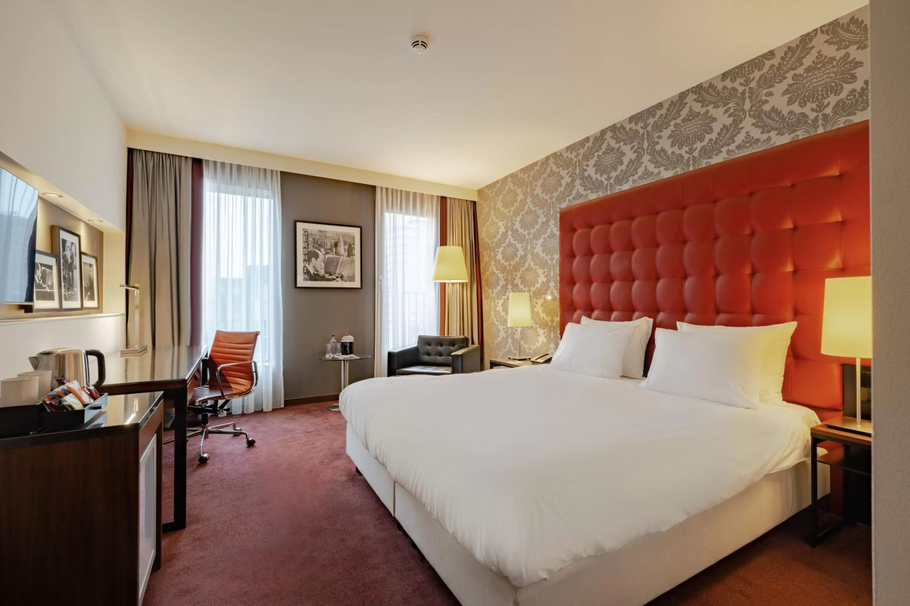 Photo of the whole room, Bed in Crowne Plaza Amsterdam - South by IHG
