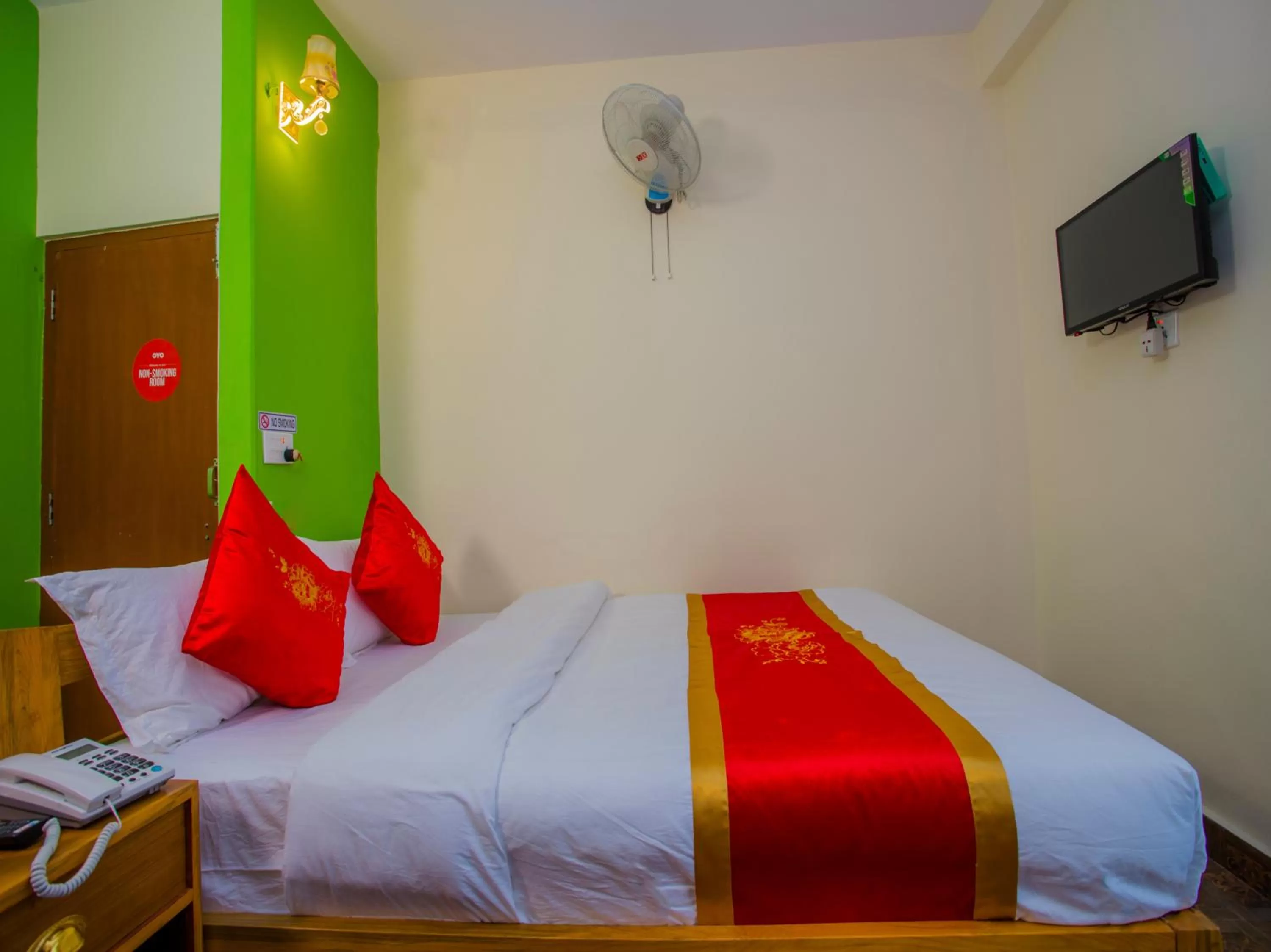 Hotel Fewa Corner & Restro