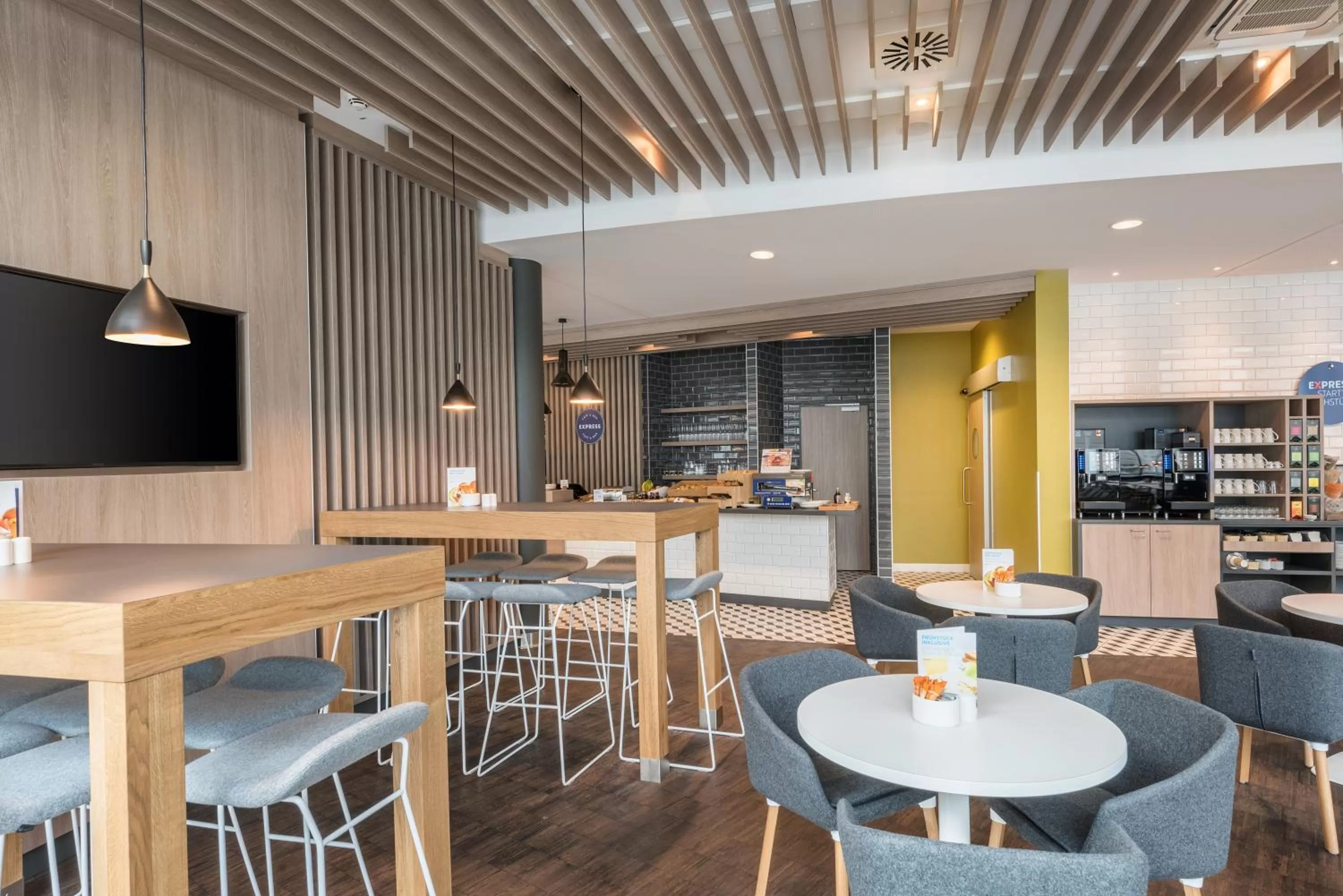 Restaurant/places to eat in Holiday Inn Express - Siegen by IHG