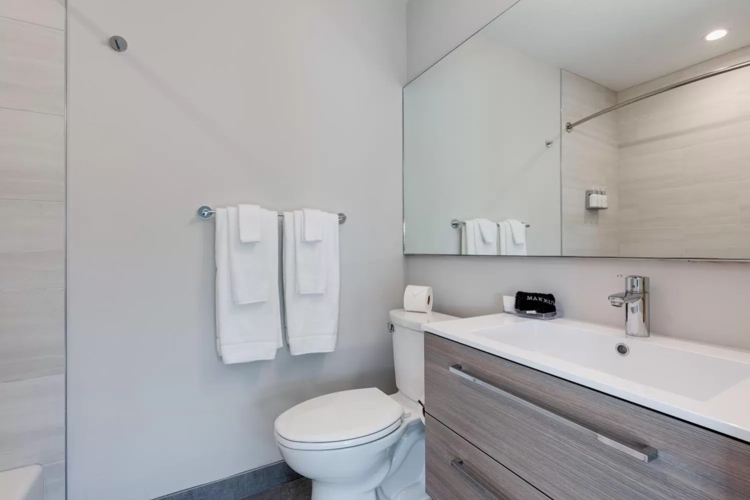 Escape Coastal Resort on Casey Key