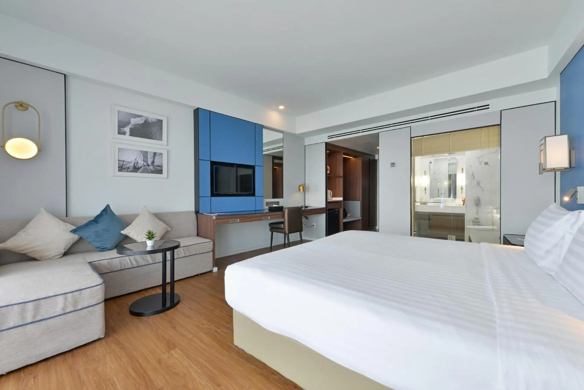 Photo of the whole room, Bed in D Varee Jomtien Beach, Pattaya