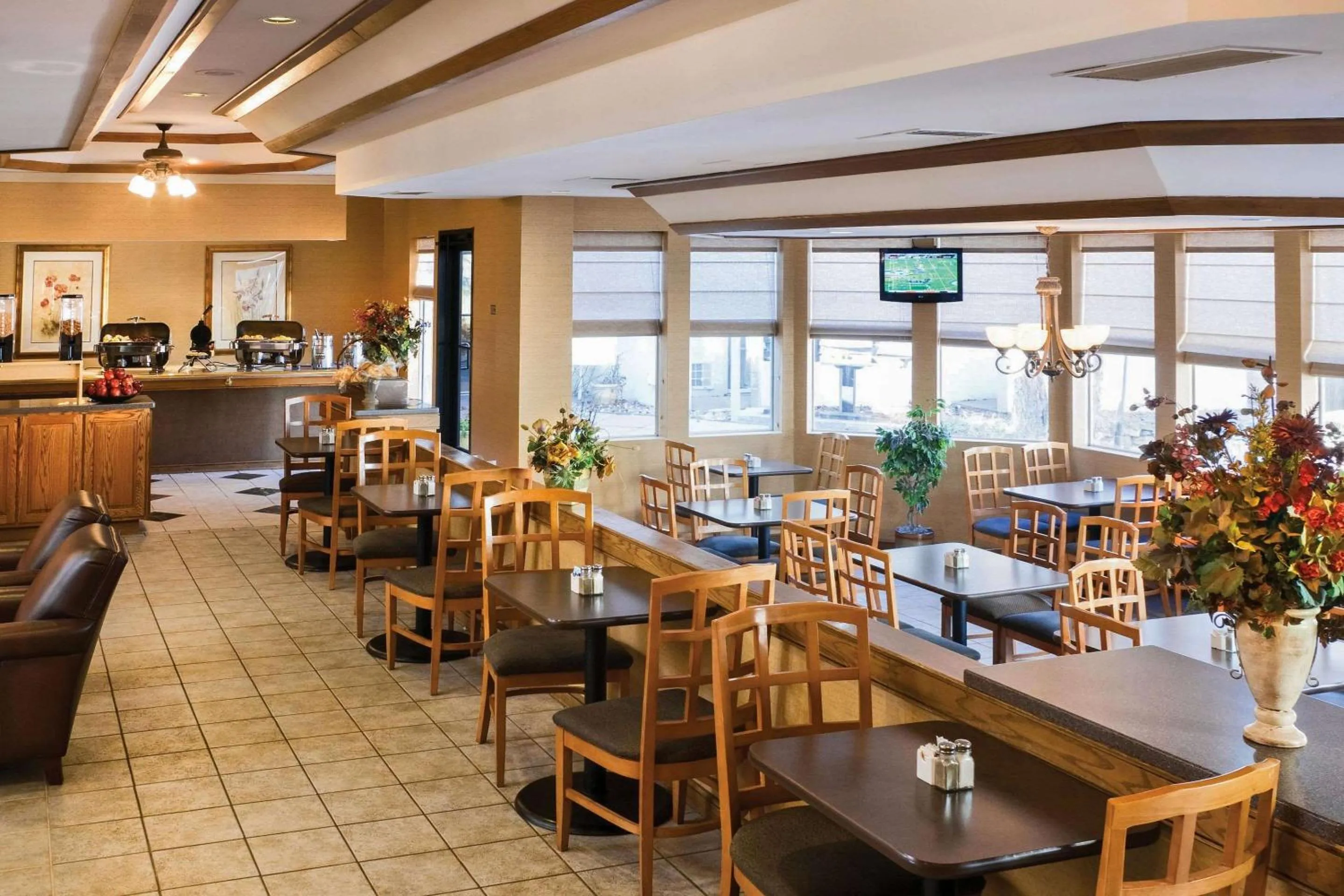 Restaurant/places to eat in Quality Inn & Suites Albuquerque Midtown - University Area