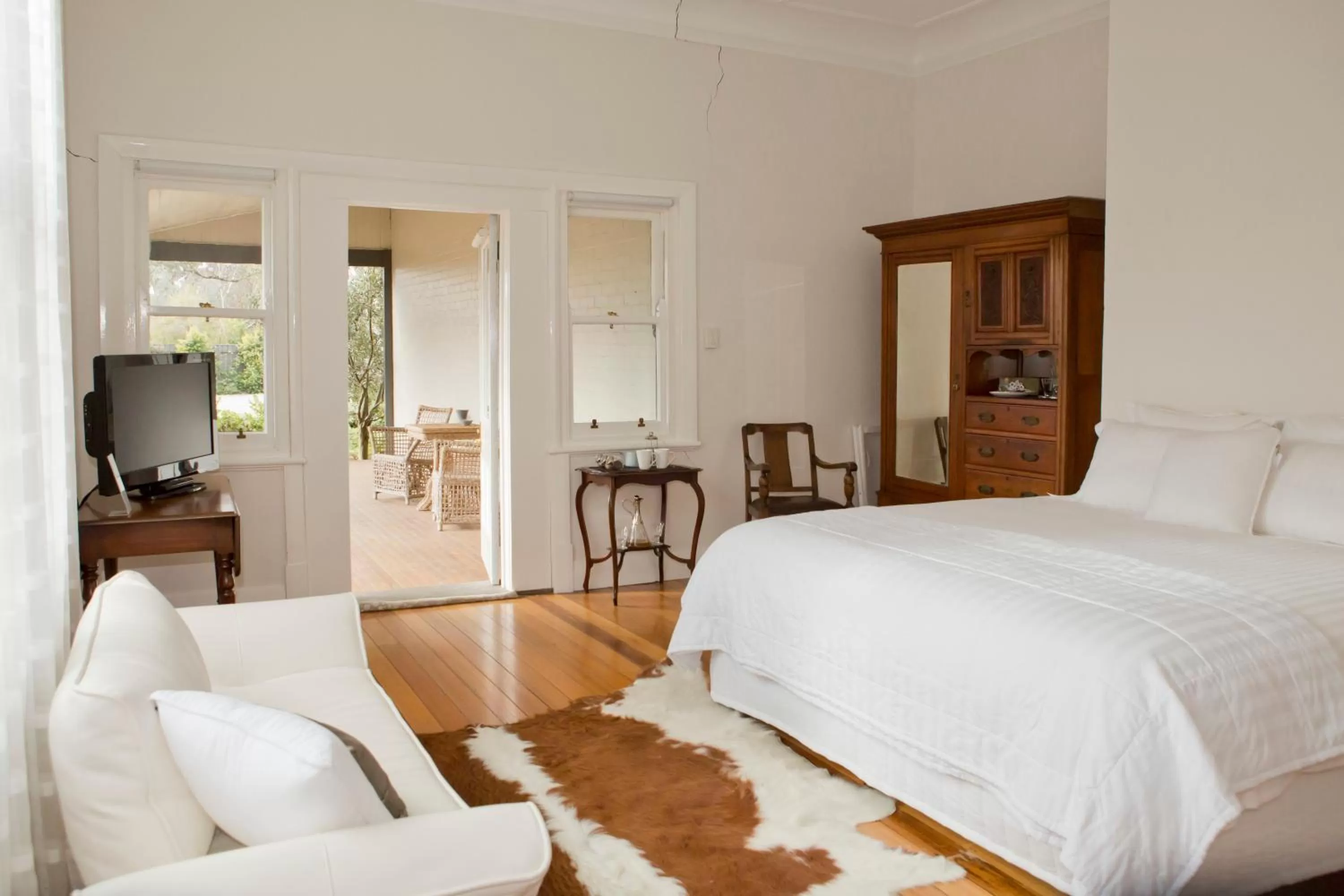 Photo of the whole room in Mollisons