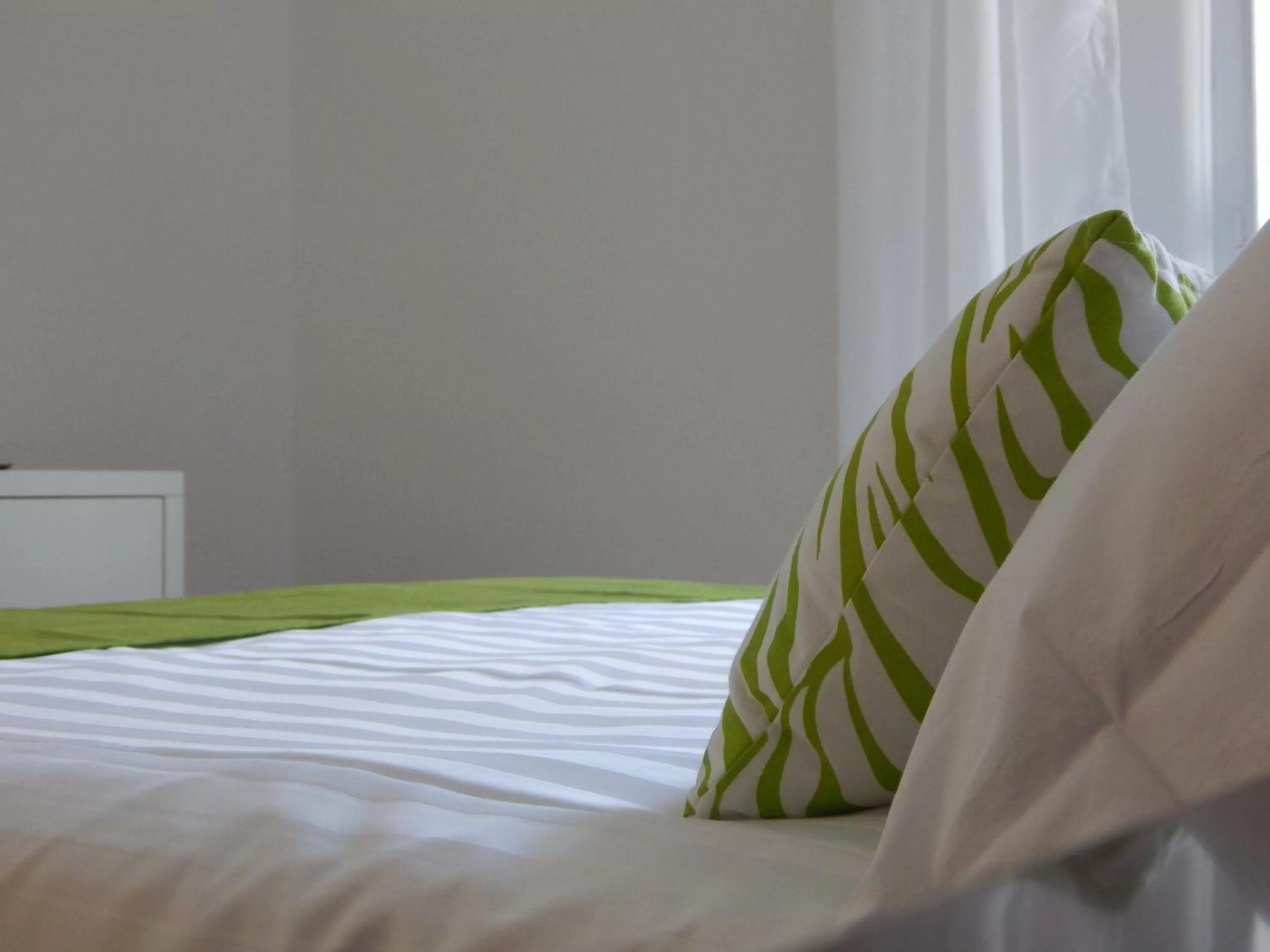 Bedroom, Bed in Roma Resort Colosseum