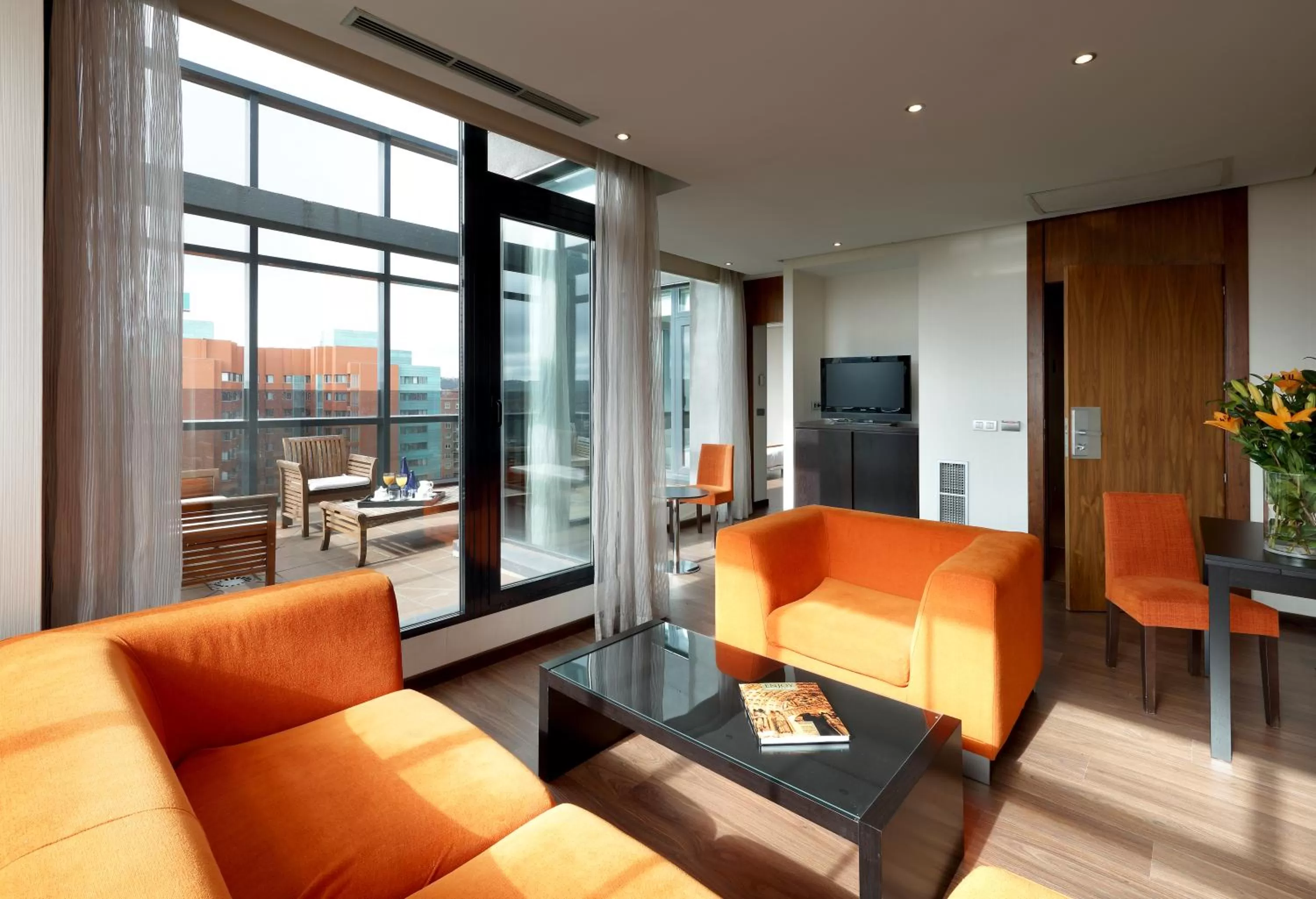 TV and multimedia in Crisol Puerta de Burgos