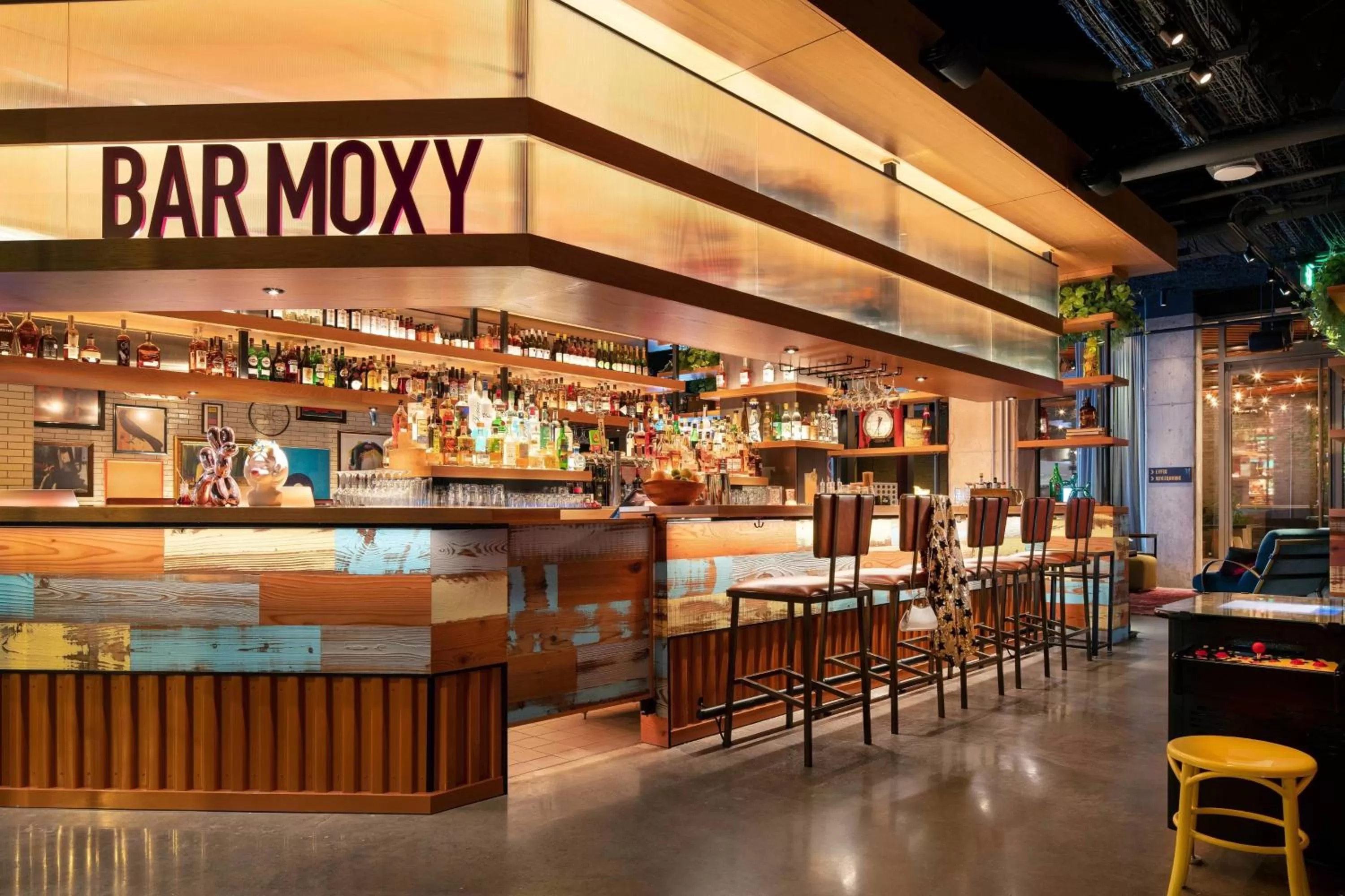 Lounge or bar in Moxy Austin - University