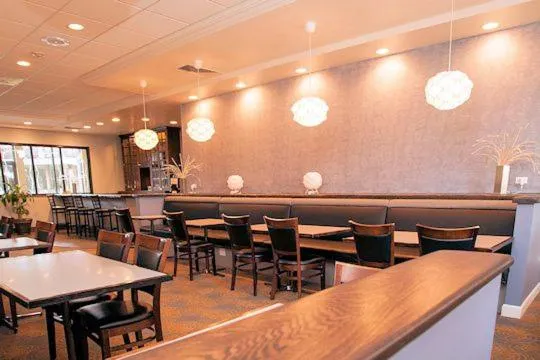 Restaurant/places to eat in Causeway Bay Hotel