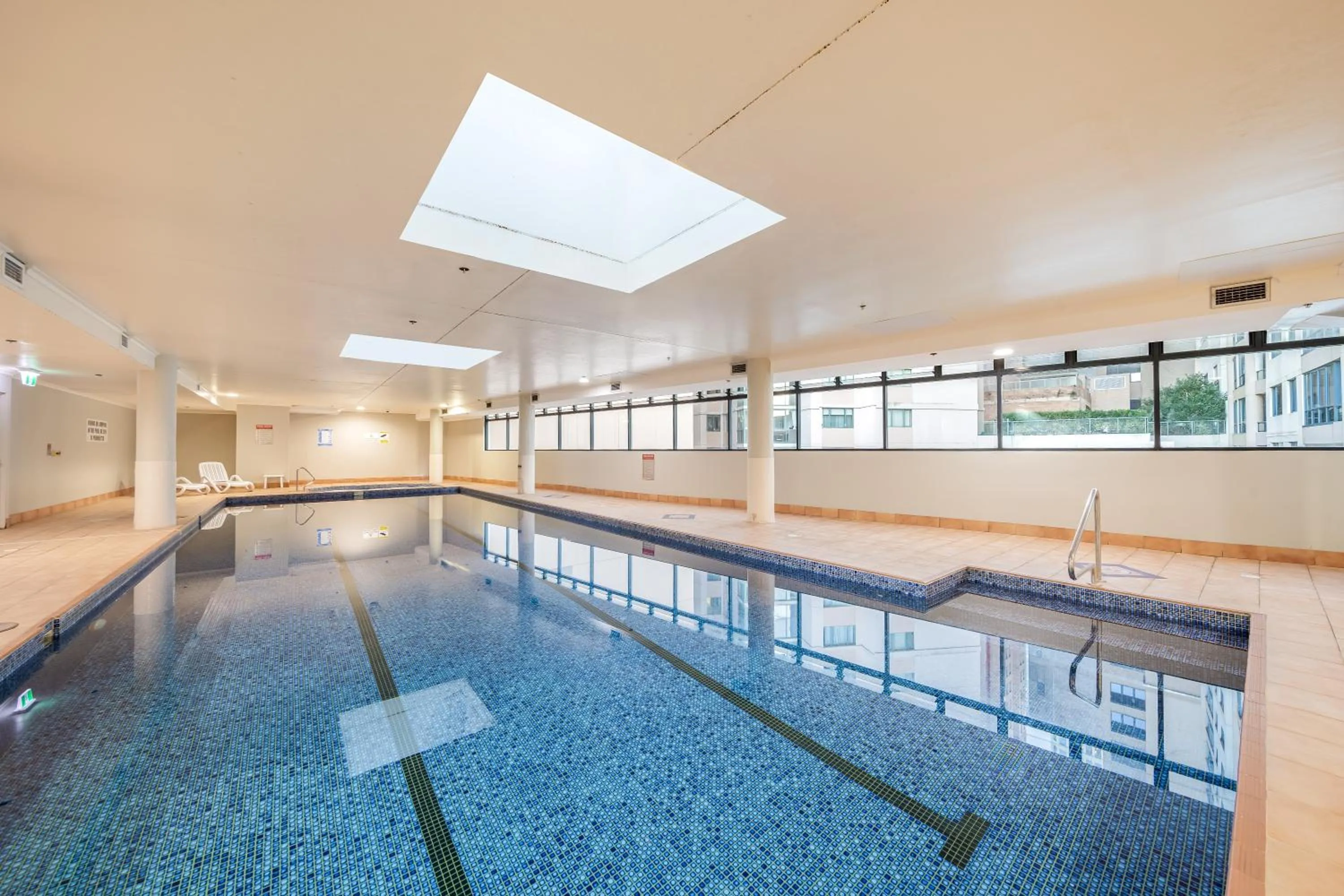Swimming pool in Oaks Sydney Castlereagh Suites