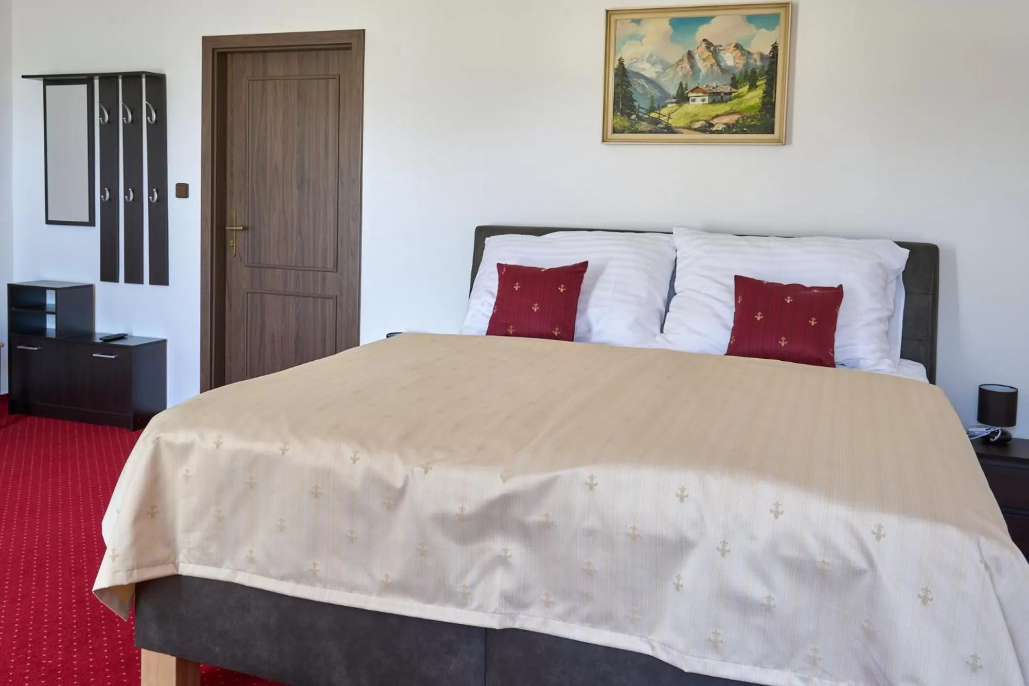 Photo of the whole room, Bed in Vila Lovců králových