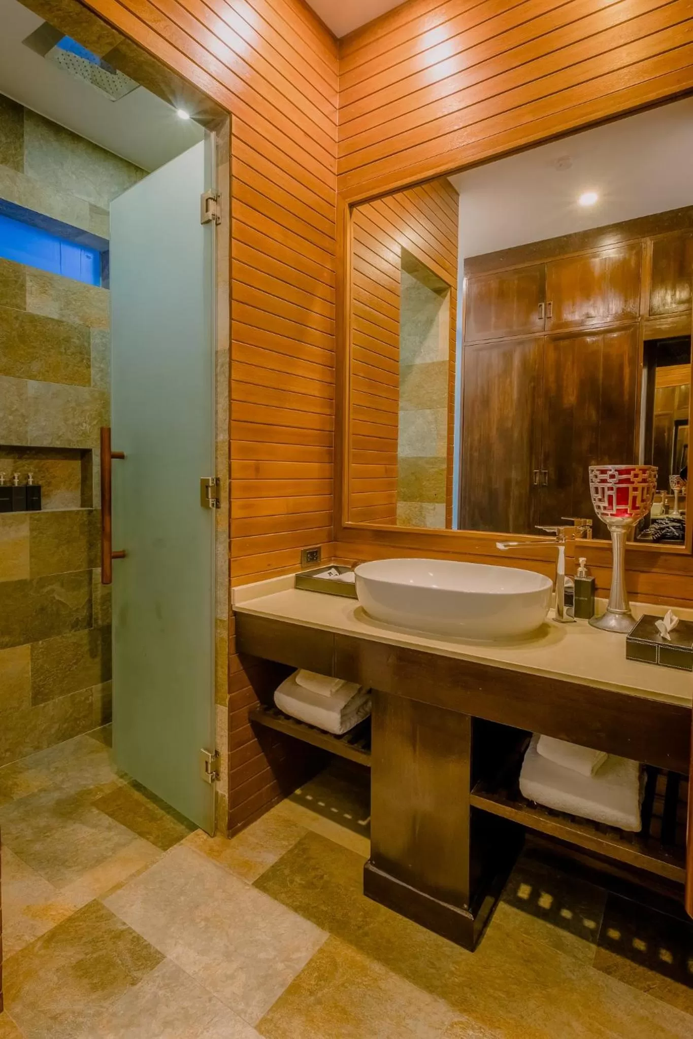 Shower in The Privilege Hotel Ezra Beach Club