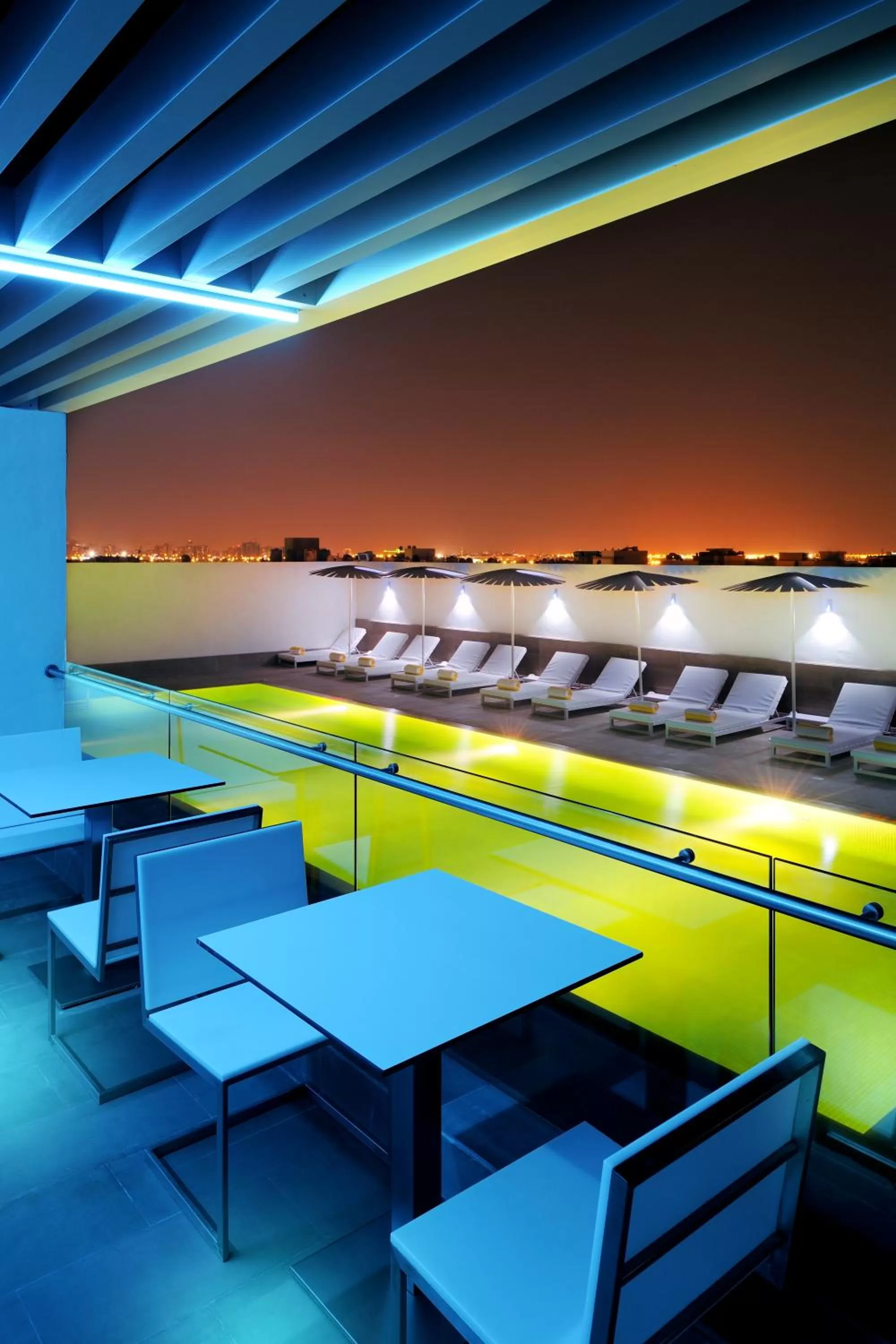 Swimming pool in Hues Boutique Hotel