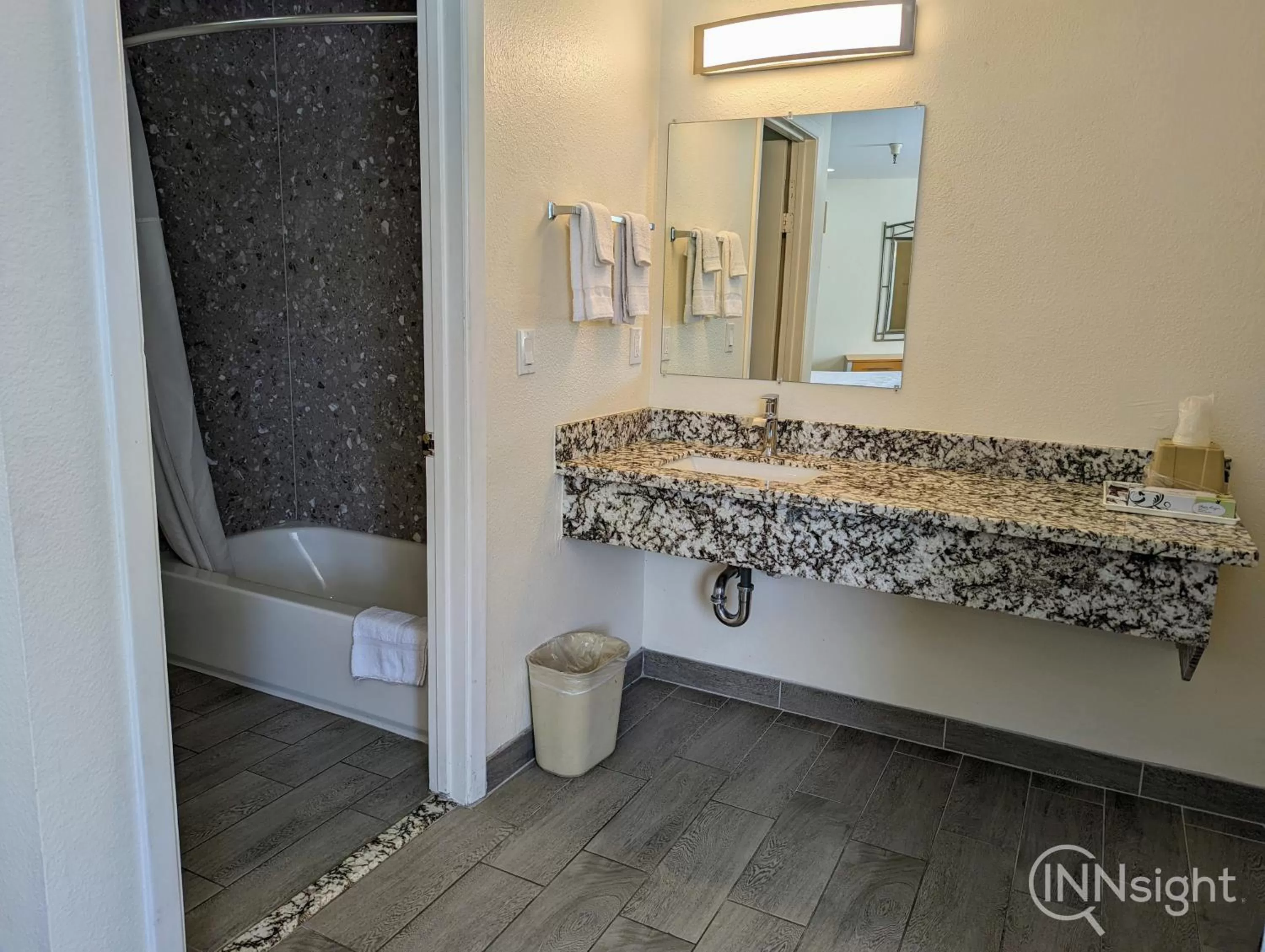 Bathroom in Royal Inn