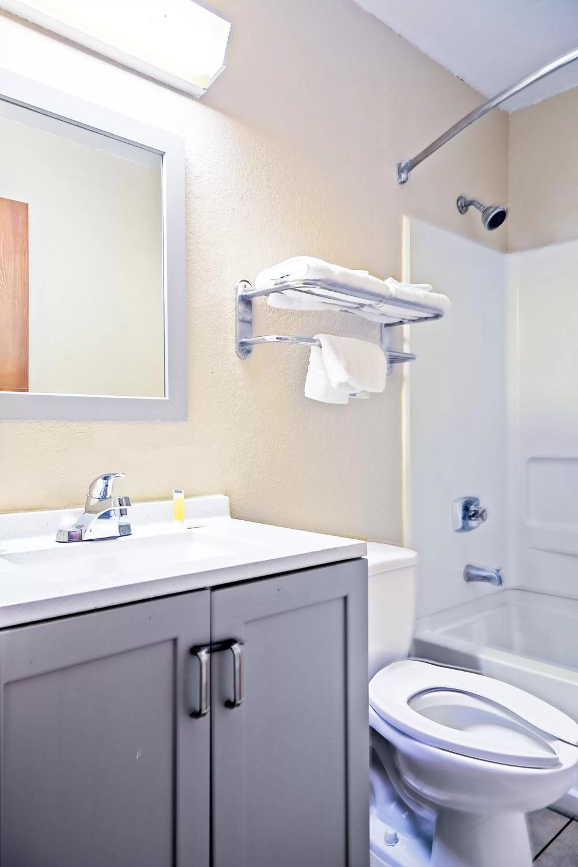 Bathroom in Super 8 by Wyndham Augusta Ft Eisenhower Area