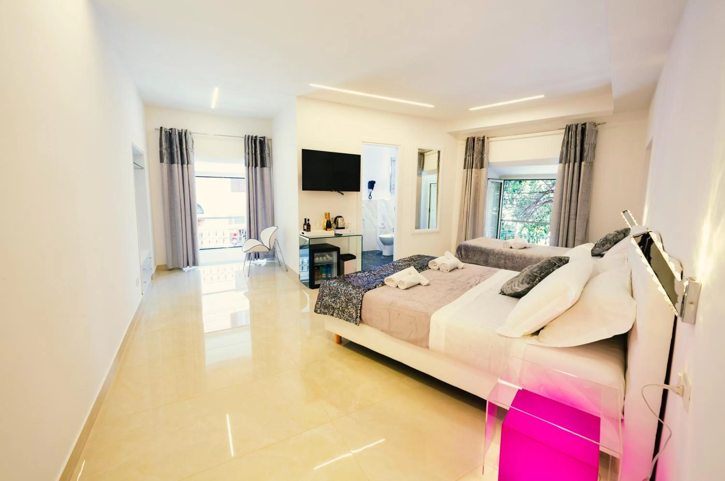 Photo of the whole room, Bed in San Pietro Grand Suite