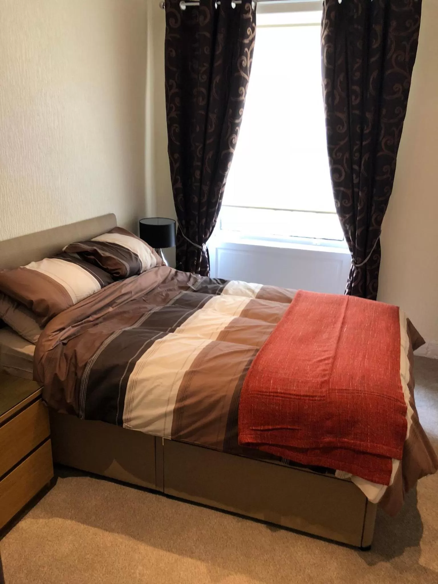 Bed in Wellington Tavern Accommodation