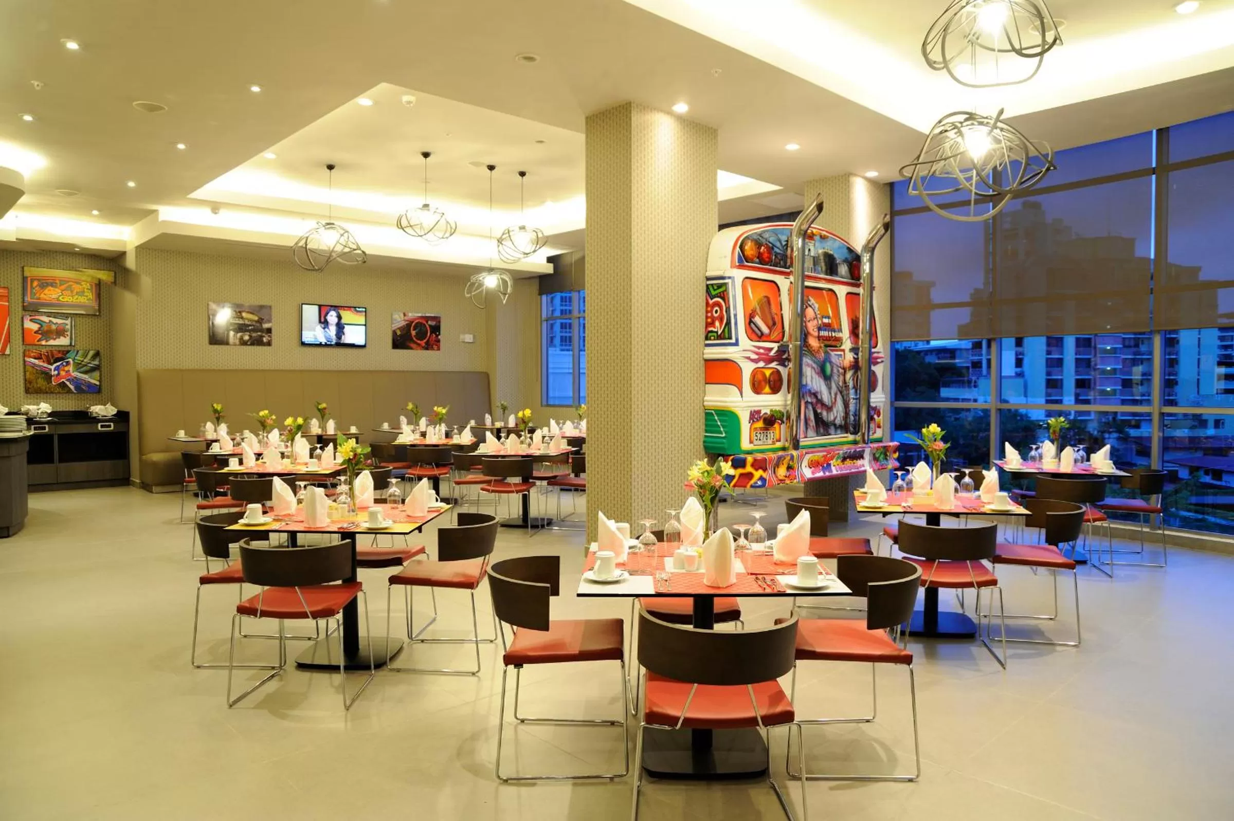 Restaurant/places to eat in Novotel Panama City