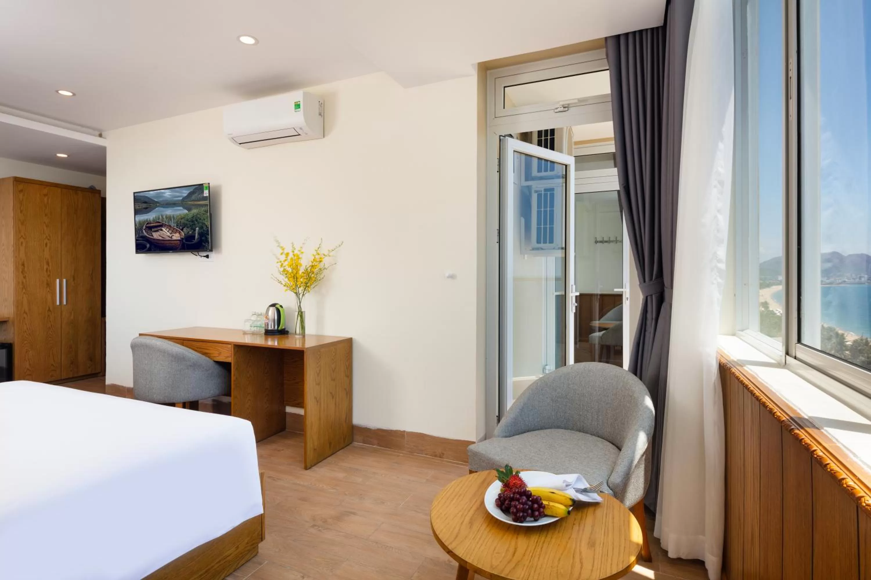 Photo of the whole room, Bed in Glory Nha Trang Hotel