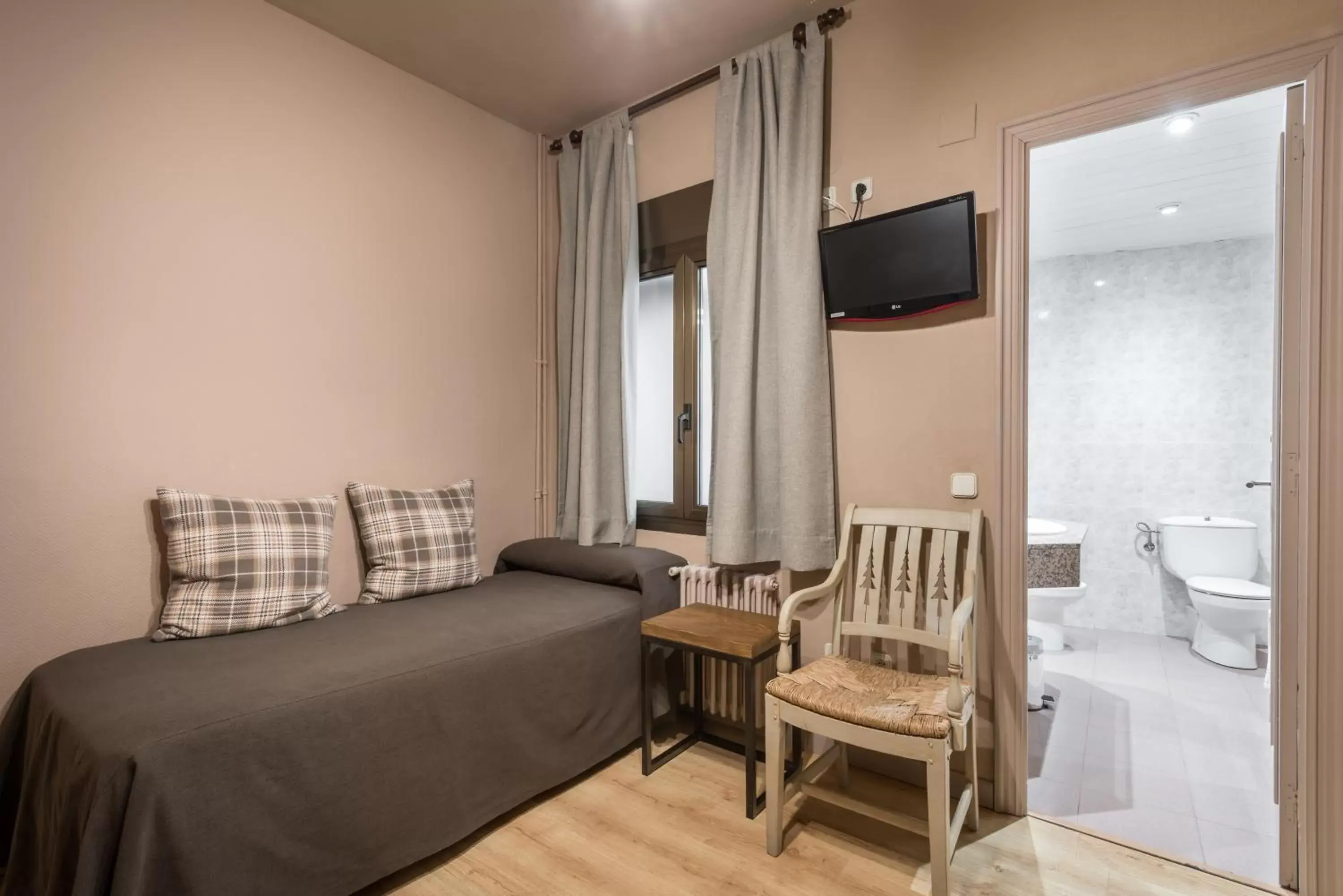 Family Room with two bedroom in Riu Nere Mountain Hotel Family Room with two bedroom in Riu Nere Mountain Hotel