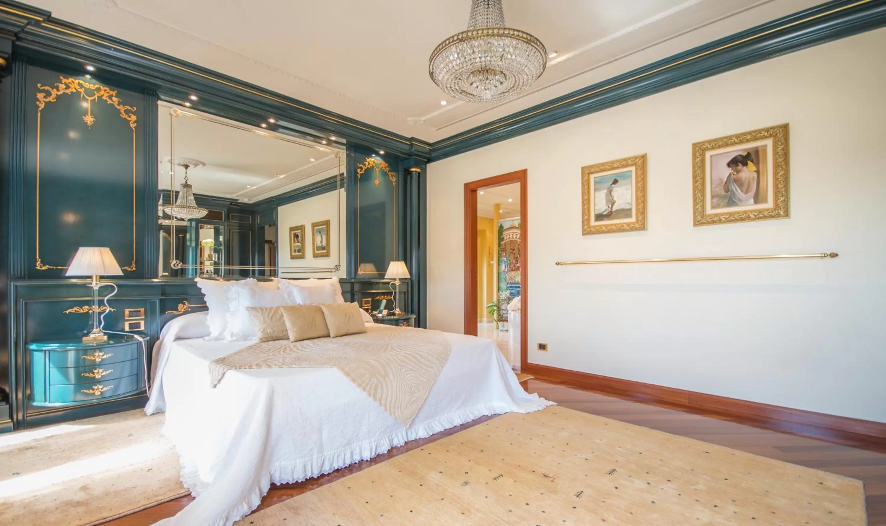 Deluxe Junior Suite - single occupancy in Hotel Boutique Edelweiss La Garriga