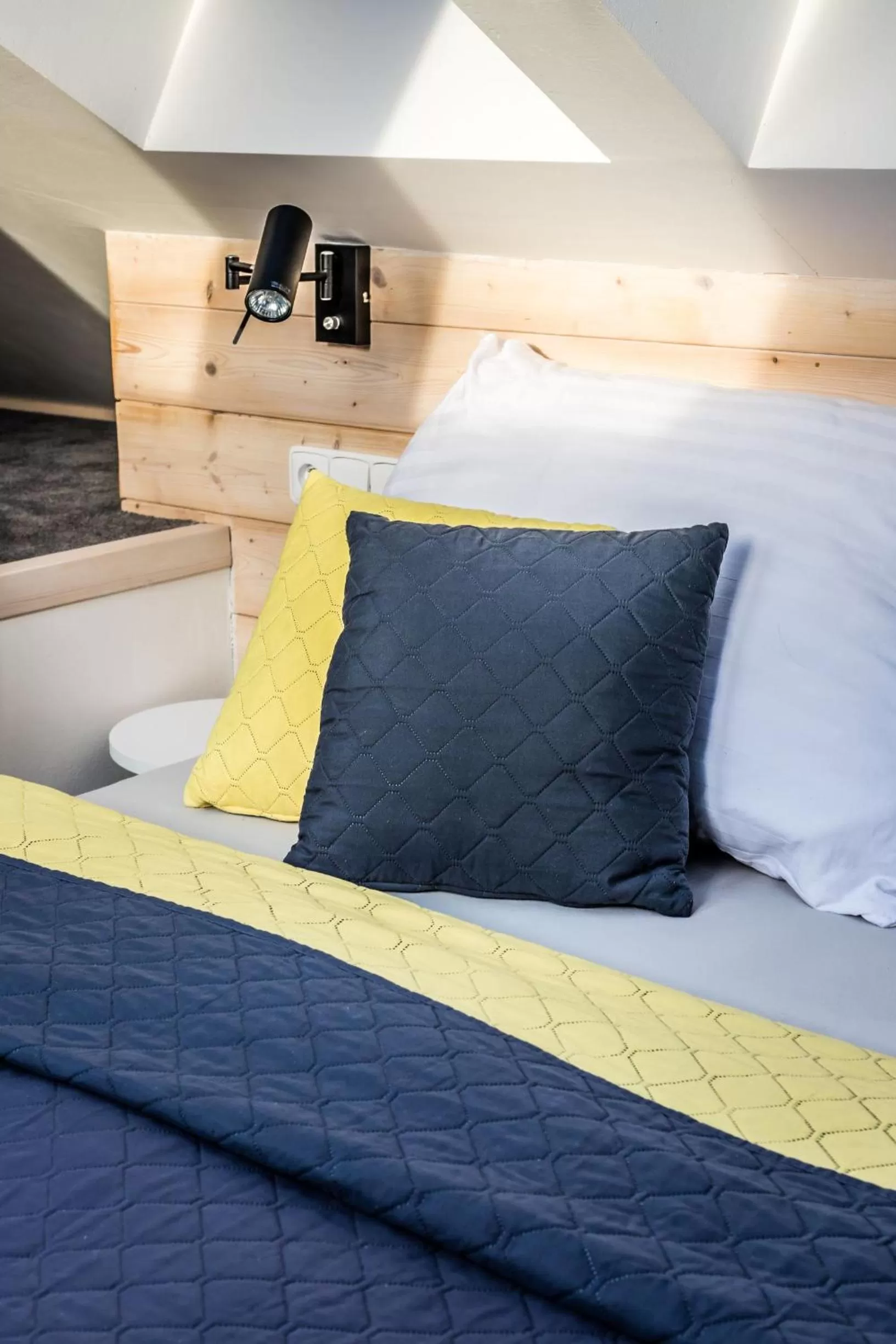 Bed in Hotel Maralák