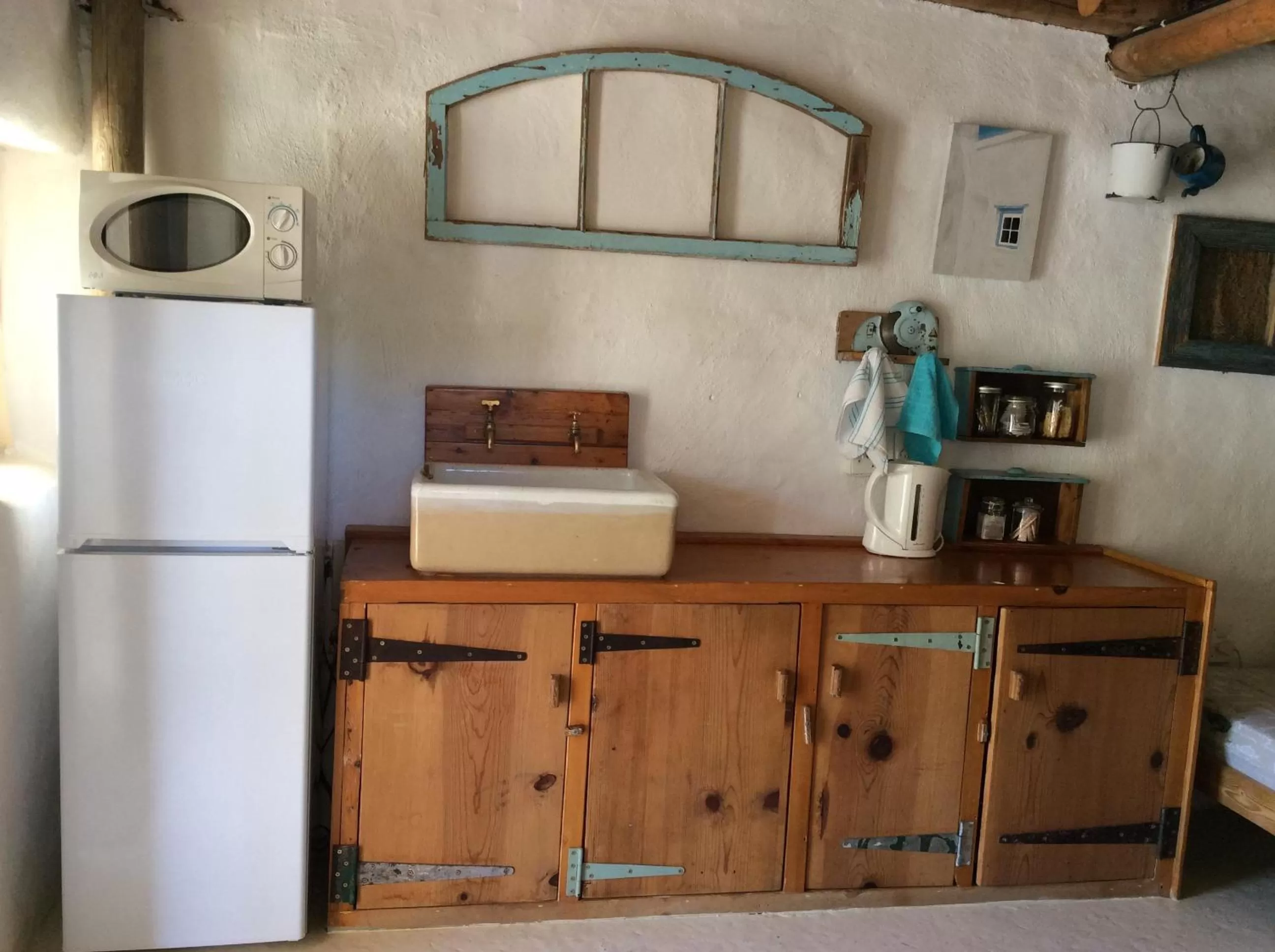 Kitchen or kitchenette, Kitchen/Kitchenette in Brakdakkie Guest Cottages