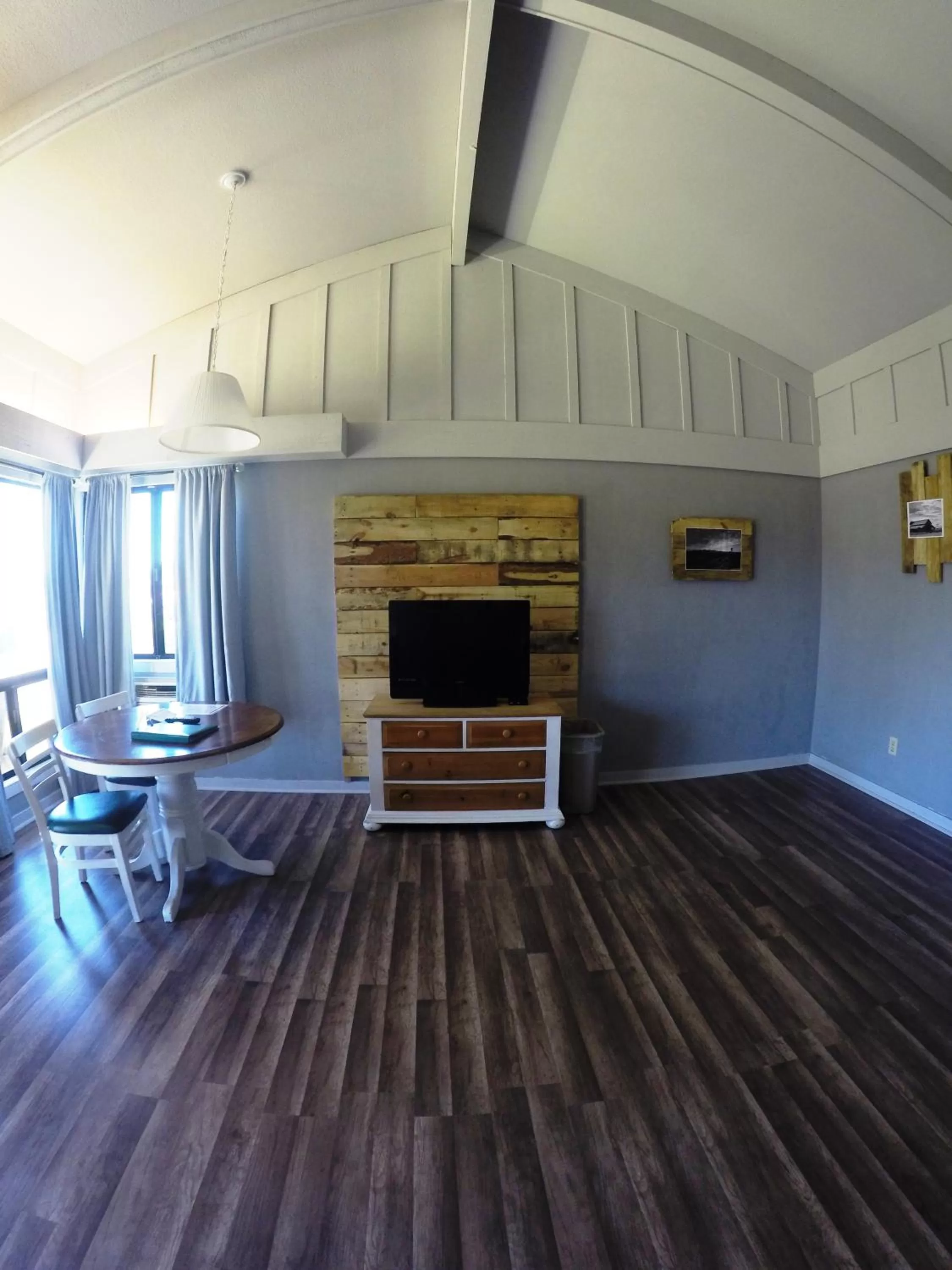 TV and multimedia in Ridgemark Golf Club and Resort