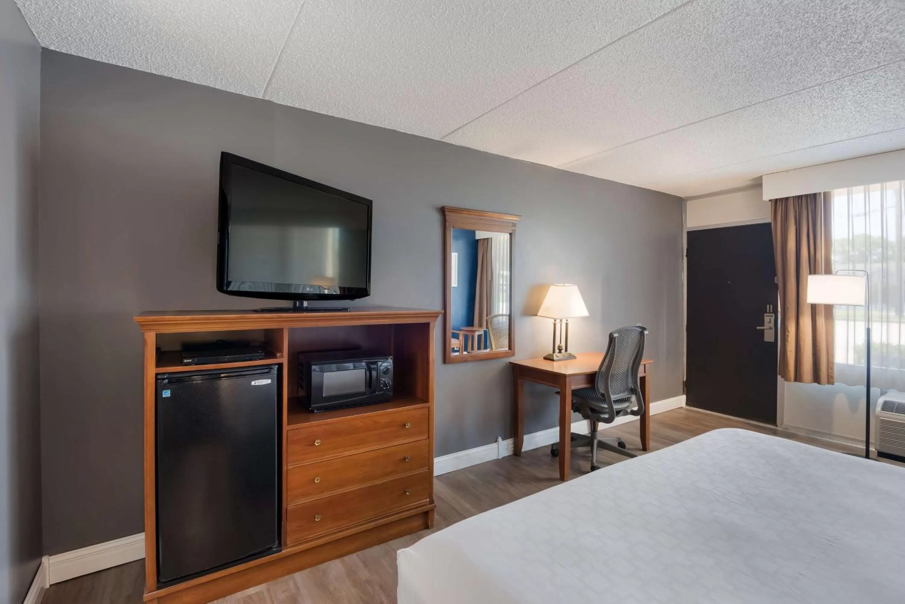 Bedroom, Bed in Best Western Inn