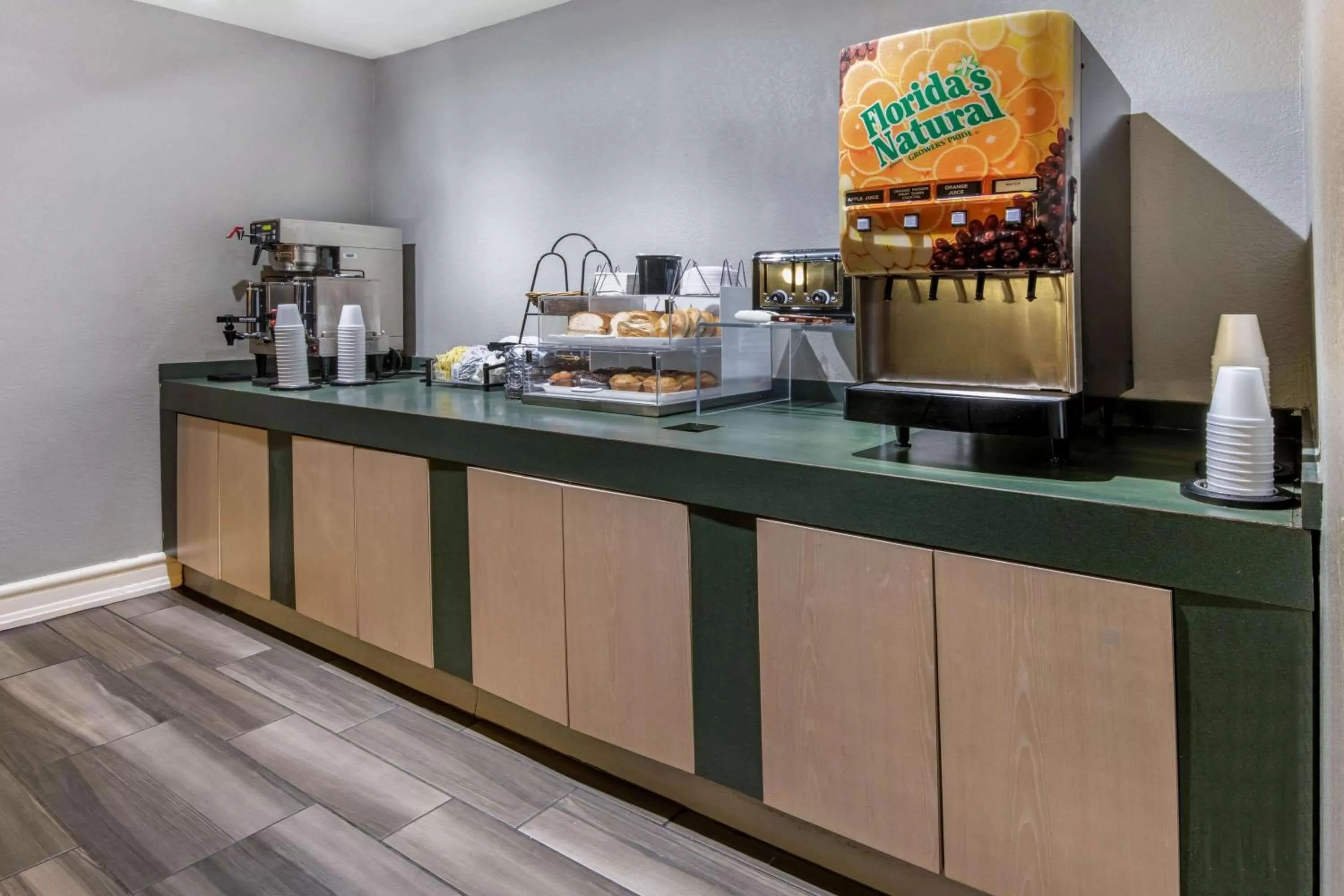 Restaurant/places to eat in La Quinta Inn By Wyndham IH-10 West San Antonio TX