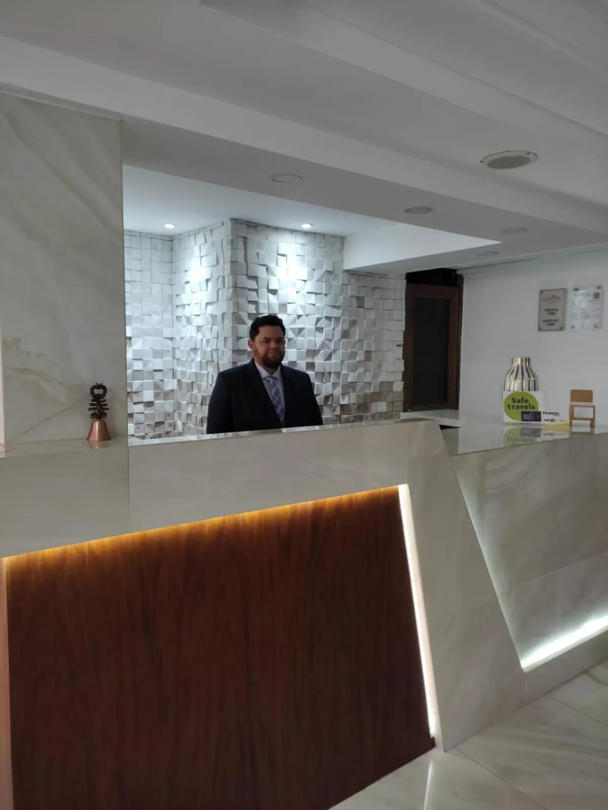 Lobby/Reception in La Carolina Inn