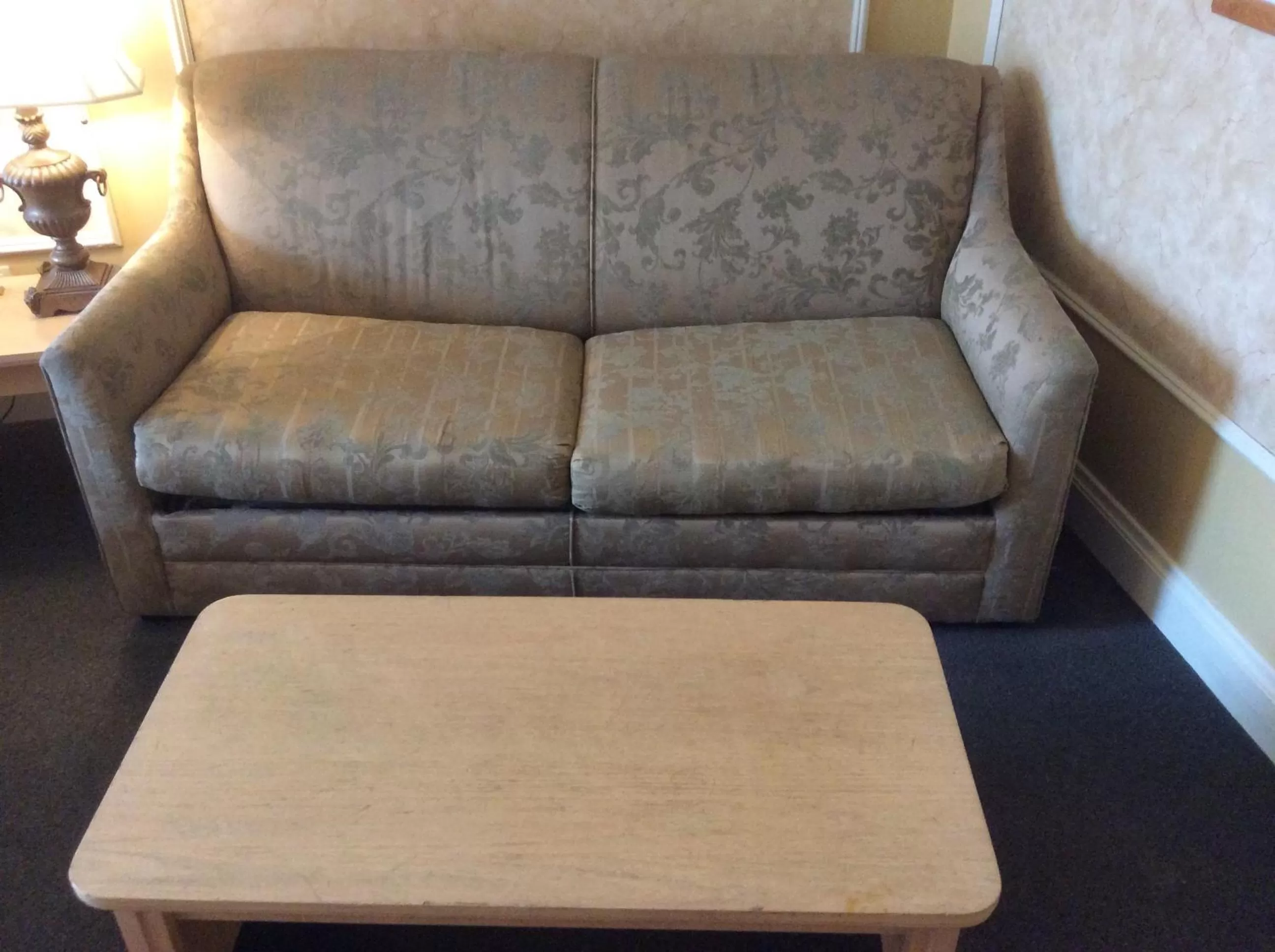 Seating area in Hôtel Travelodge by Wyndham Victoriaville