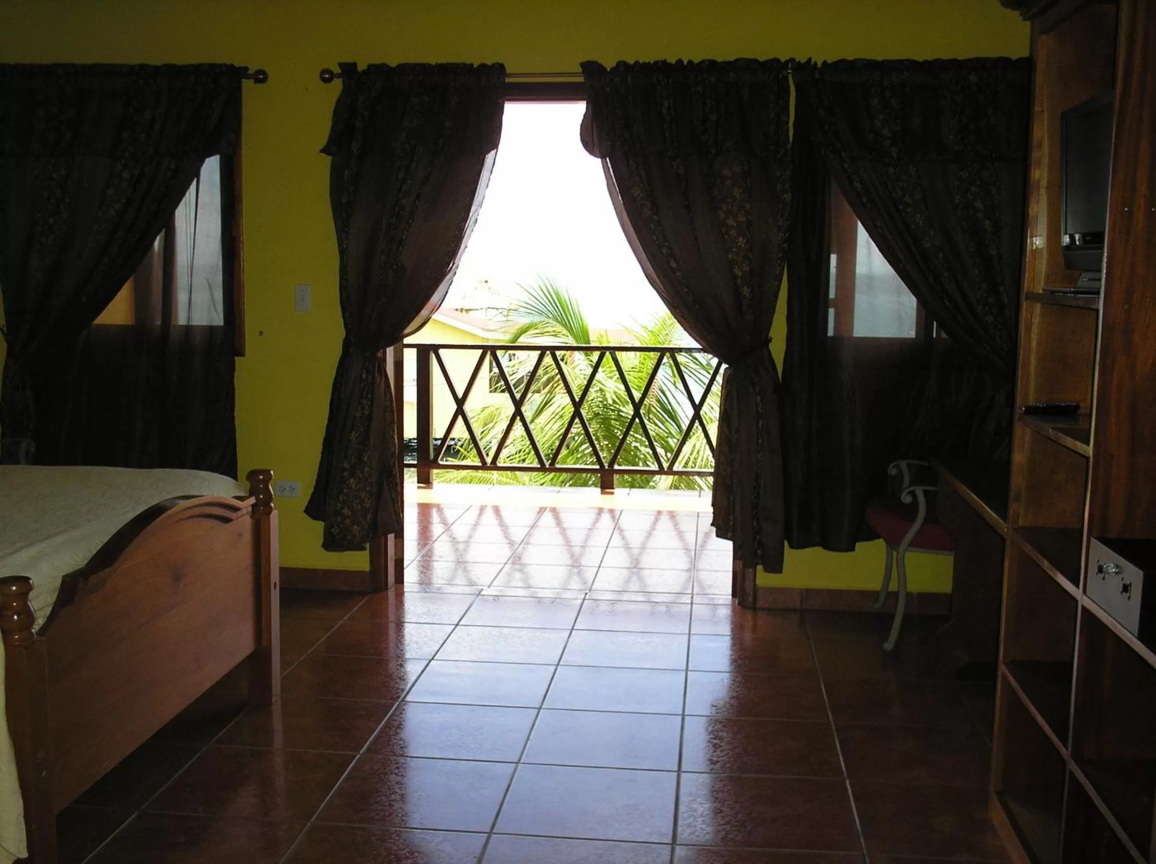 Balcony/Terrace in Alan's Paradise Hotel