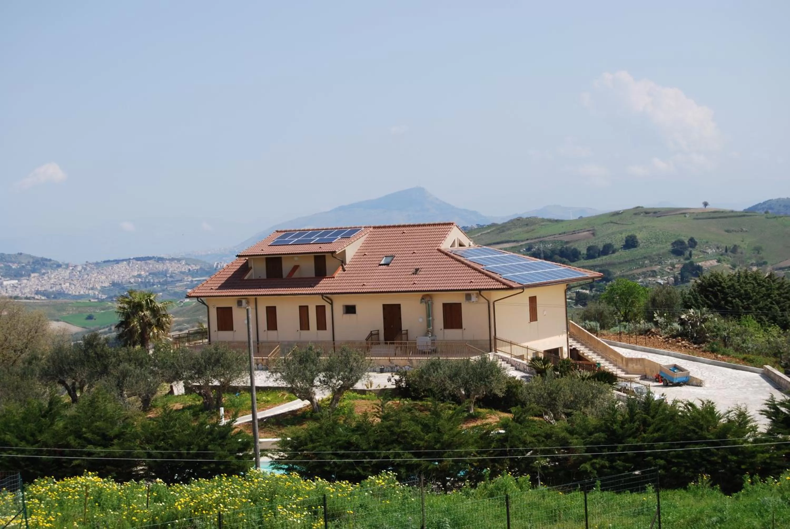 Facade/entrance, Property Building in In Sicilia da Ciro