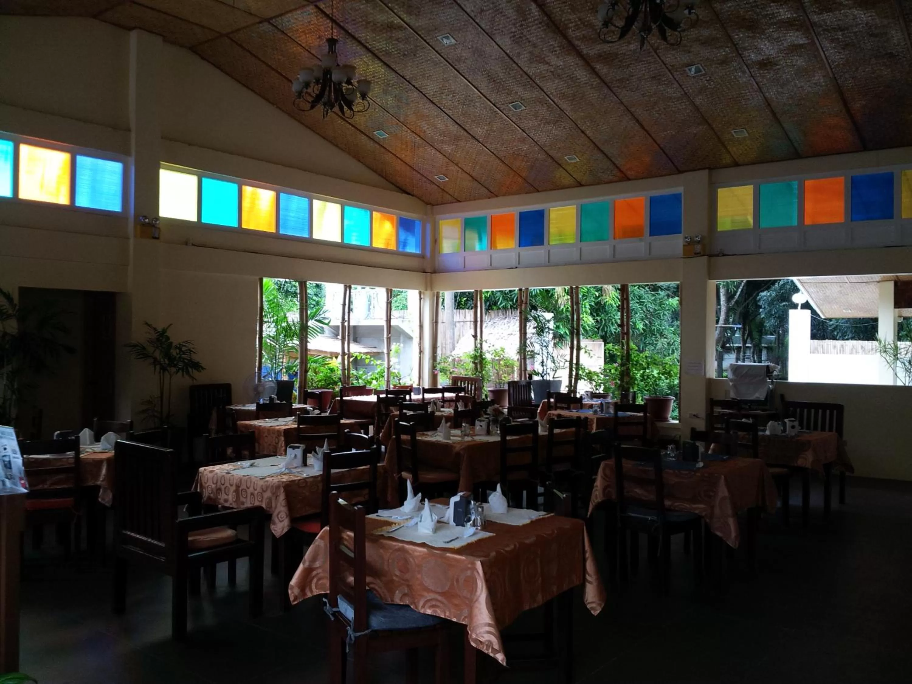 Restaurant/places to eat in Blue Lagoon Inn & Suites