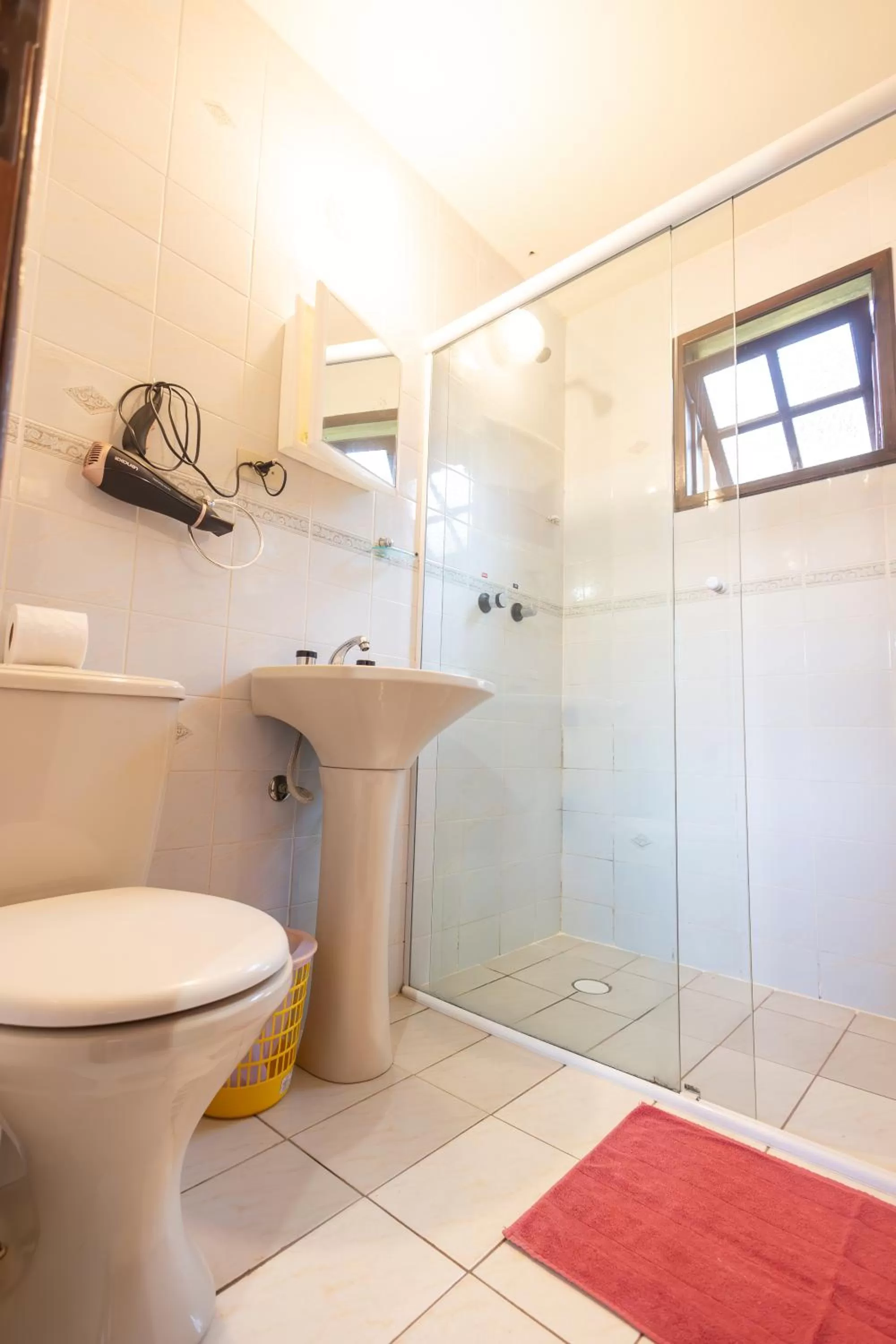 Bathroom in Chalés 3 Pinheiros