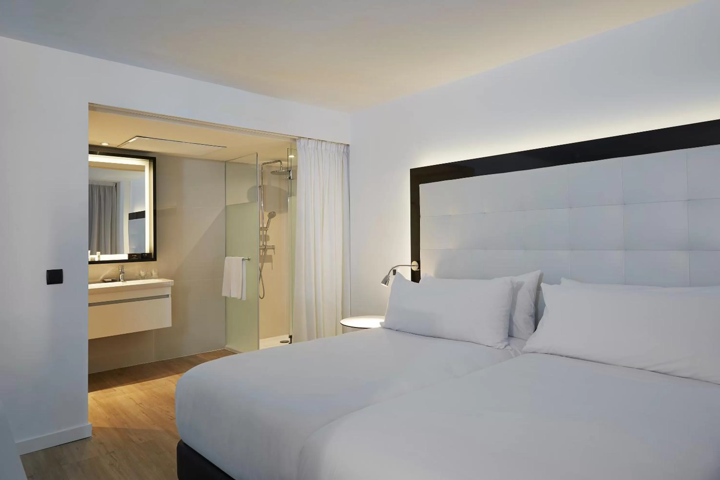 Bed in INNSiDE by Meliá Palma Bosque