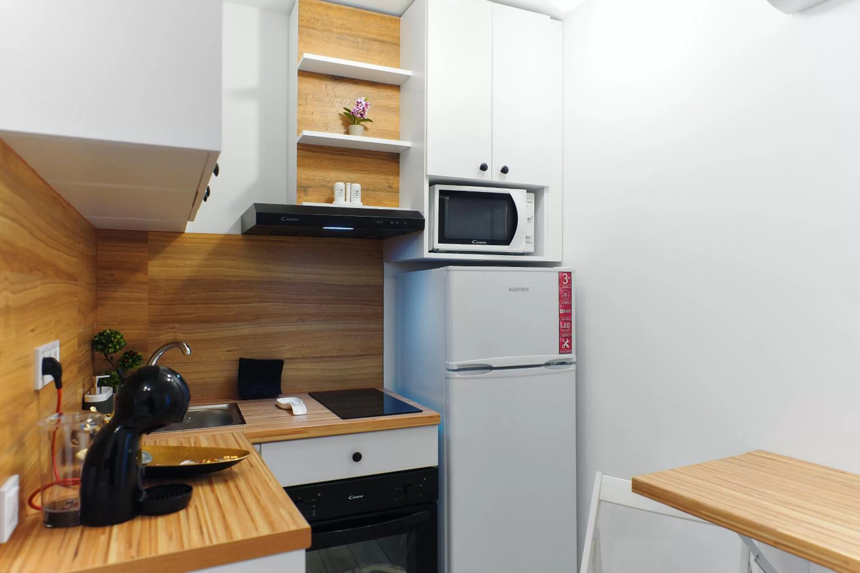Kitchen/Kitchenette in Bella House