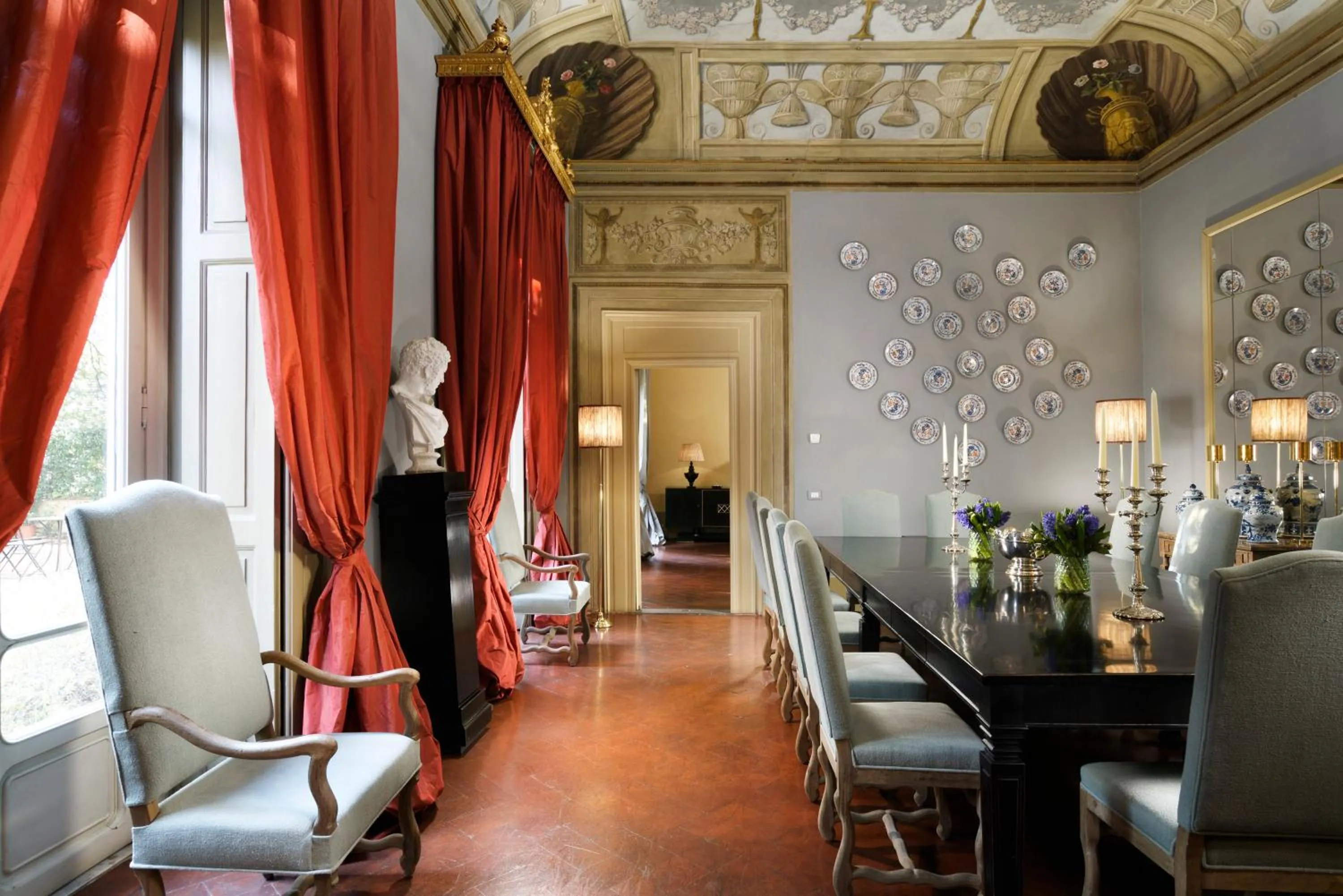 Lunch in Al Palazzo del Marchese di Camugliano Residenza d'Epoca