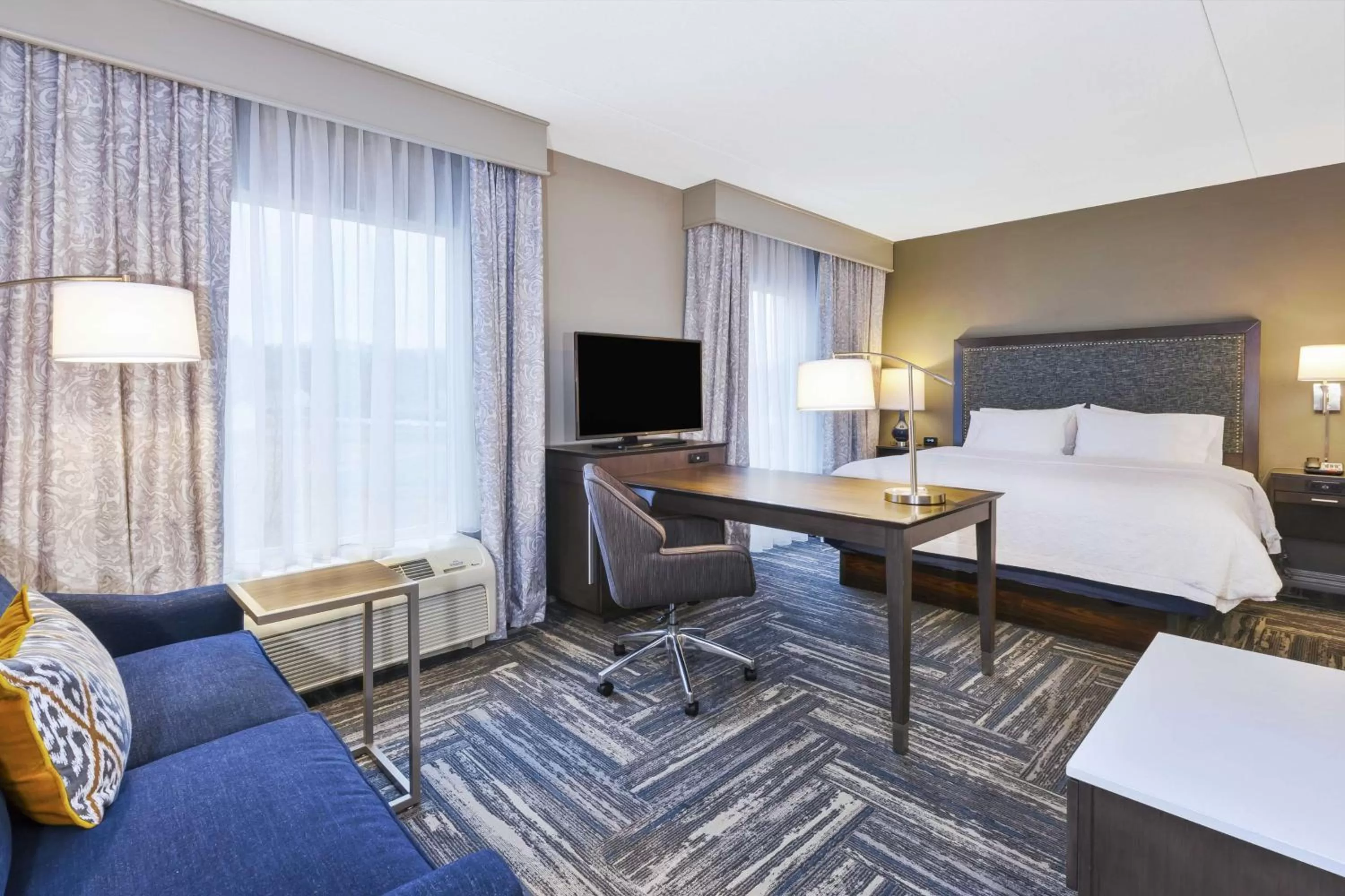 Bedroom, Bed in Hampton Inn & Suites Wells-Ogunquit