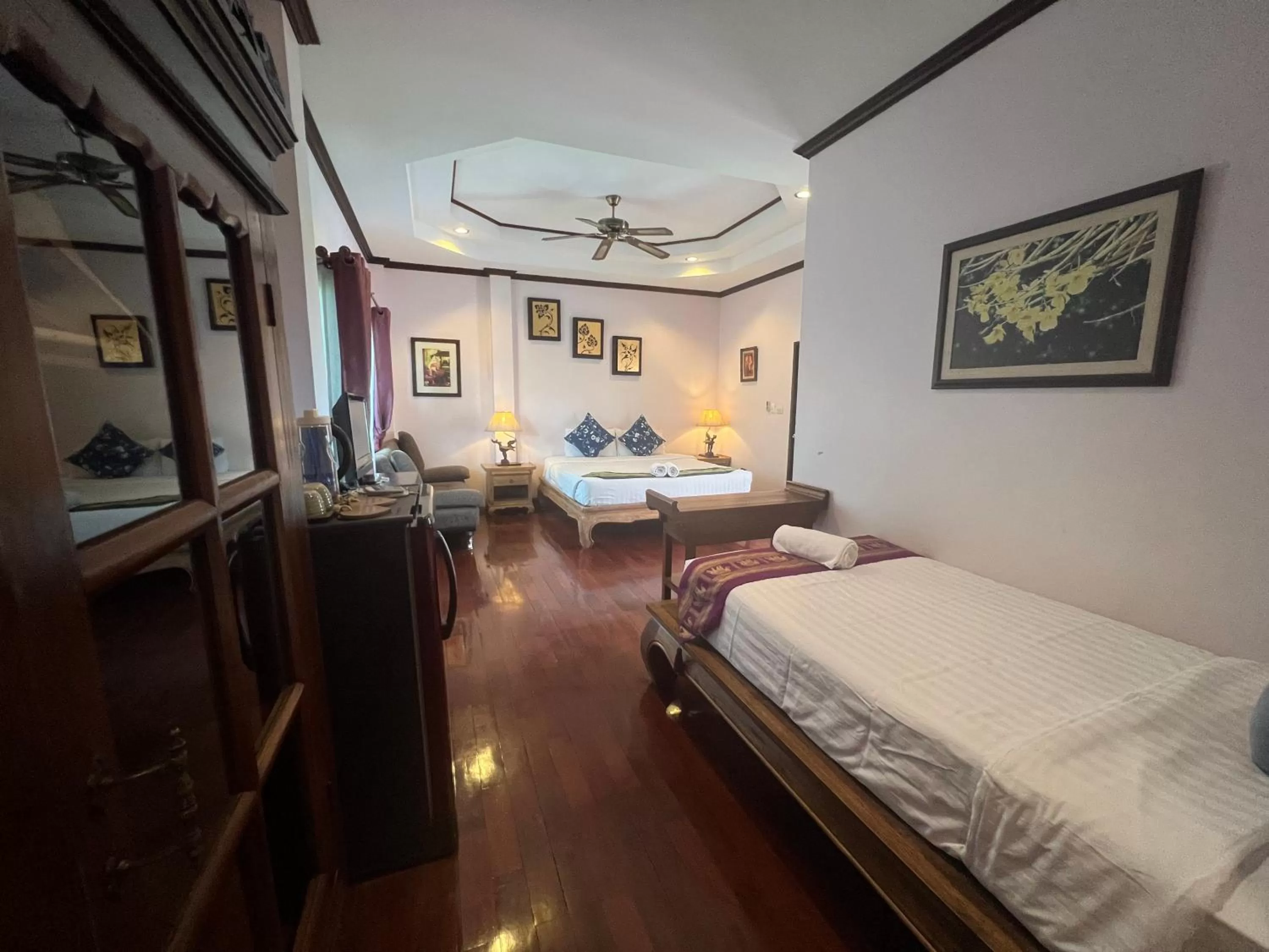 Photo of the whole room, Bed in Pha Thai House