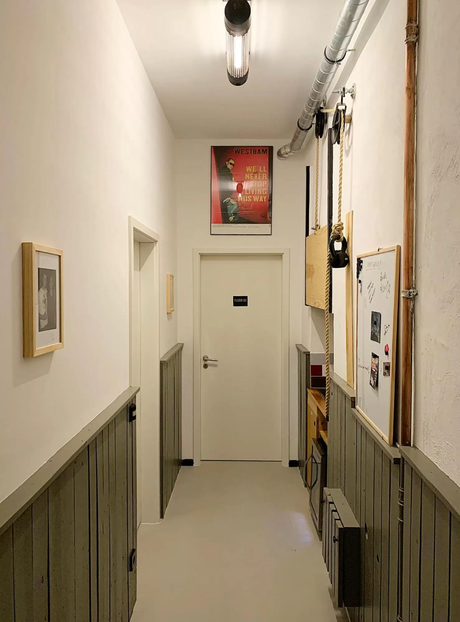 Facade/entrance in Schillinger-Berlin - dance, sleep, repeat!