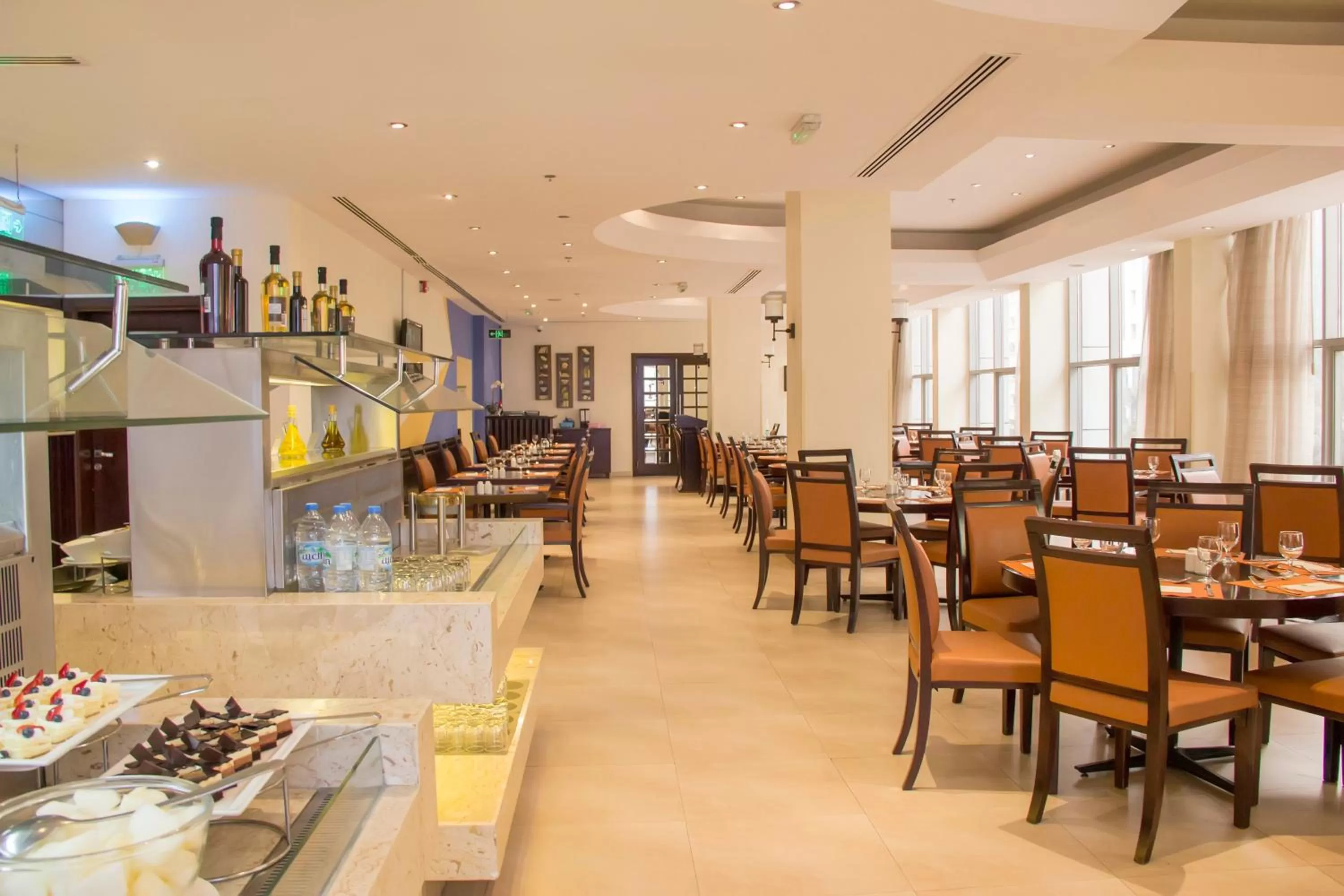 Restaurant/places to eat in Copthorne Downtown by Millennium