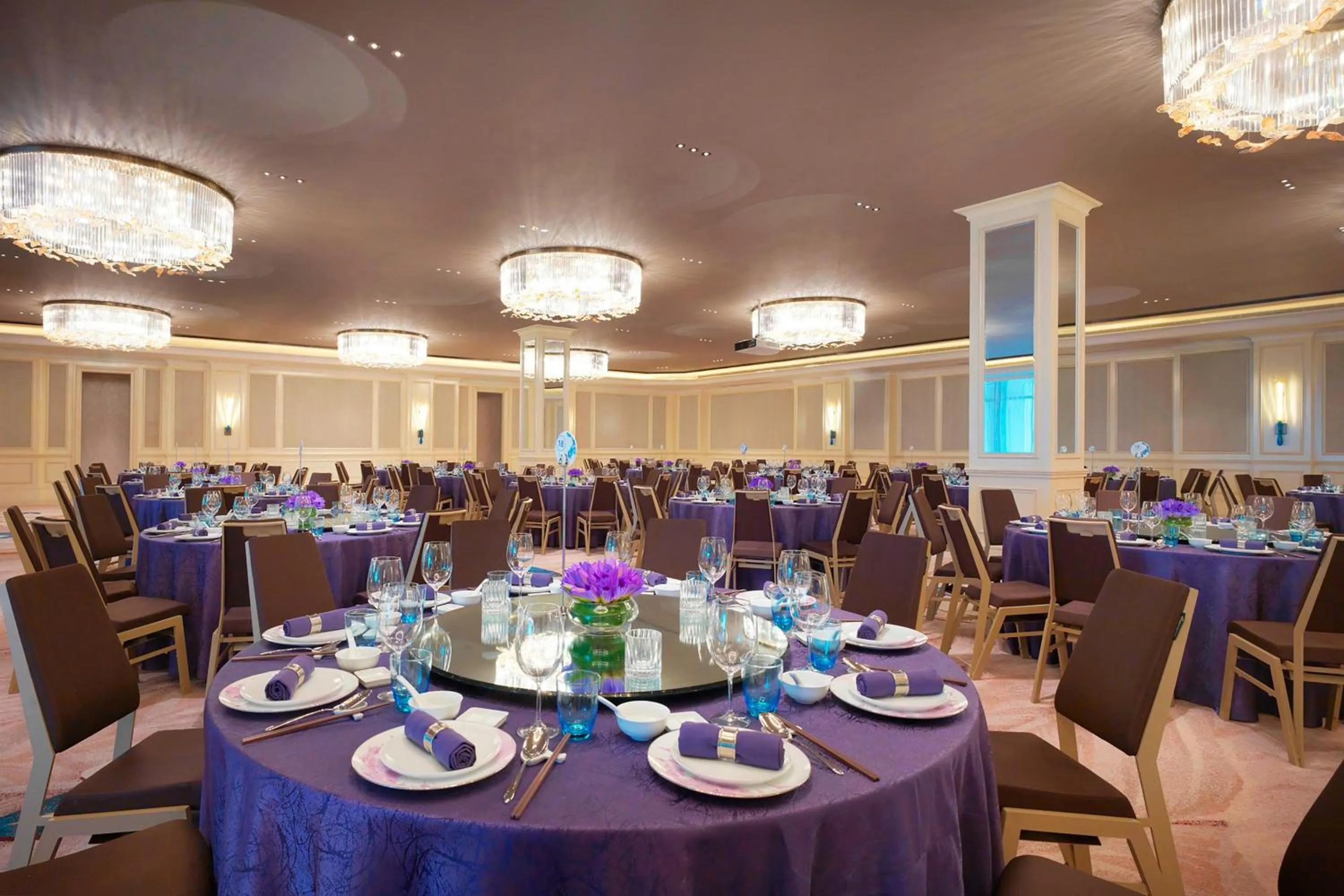 Meeting/conference room in The Westin Zhujiajian Resort, Zhoushan